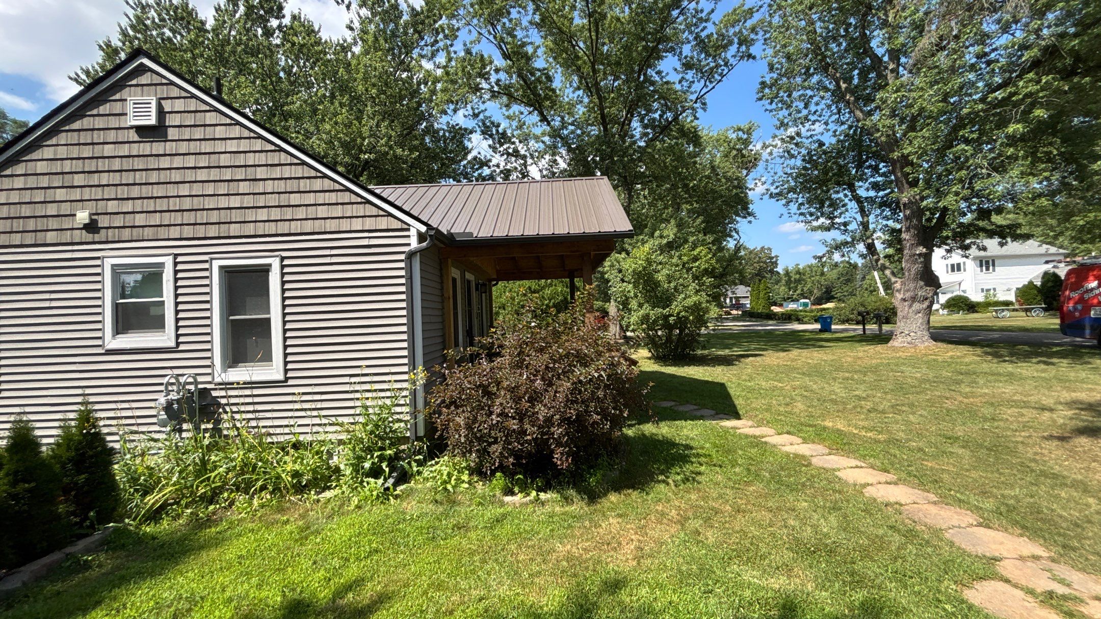 Roof Replacement using Owens Corning Peppercorn by 180 Contractors