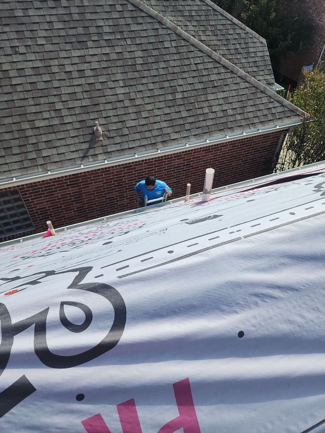 Residential Roofing Installation using Owen's Corning Duration (Lifetime) Shingles by Roof Repair Company