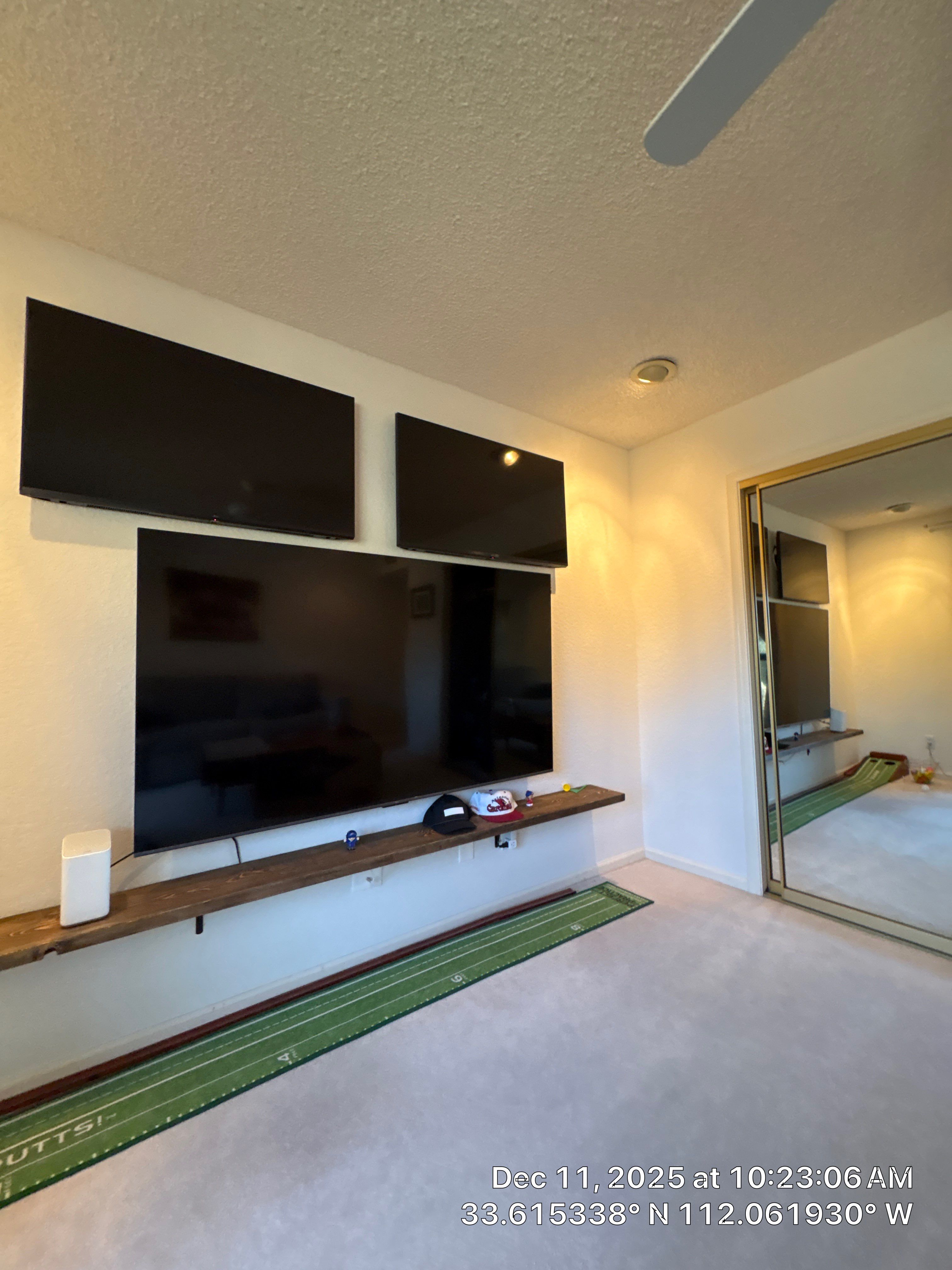 Hillside AIRBNB by CompanyCam Sales Demo