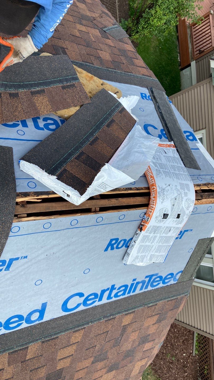 Siding Replacement using CertainTeed Restoration Classic D5 Forest Green by 180 Contractors