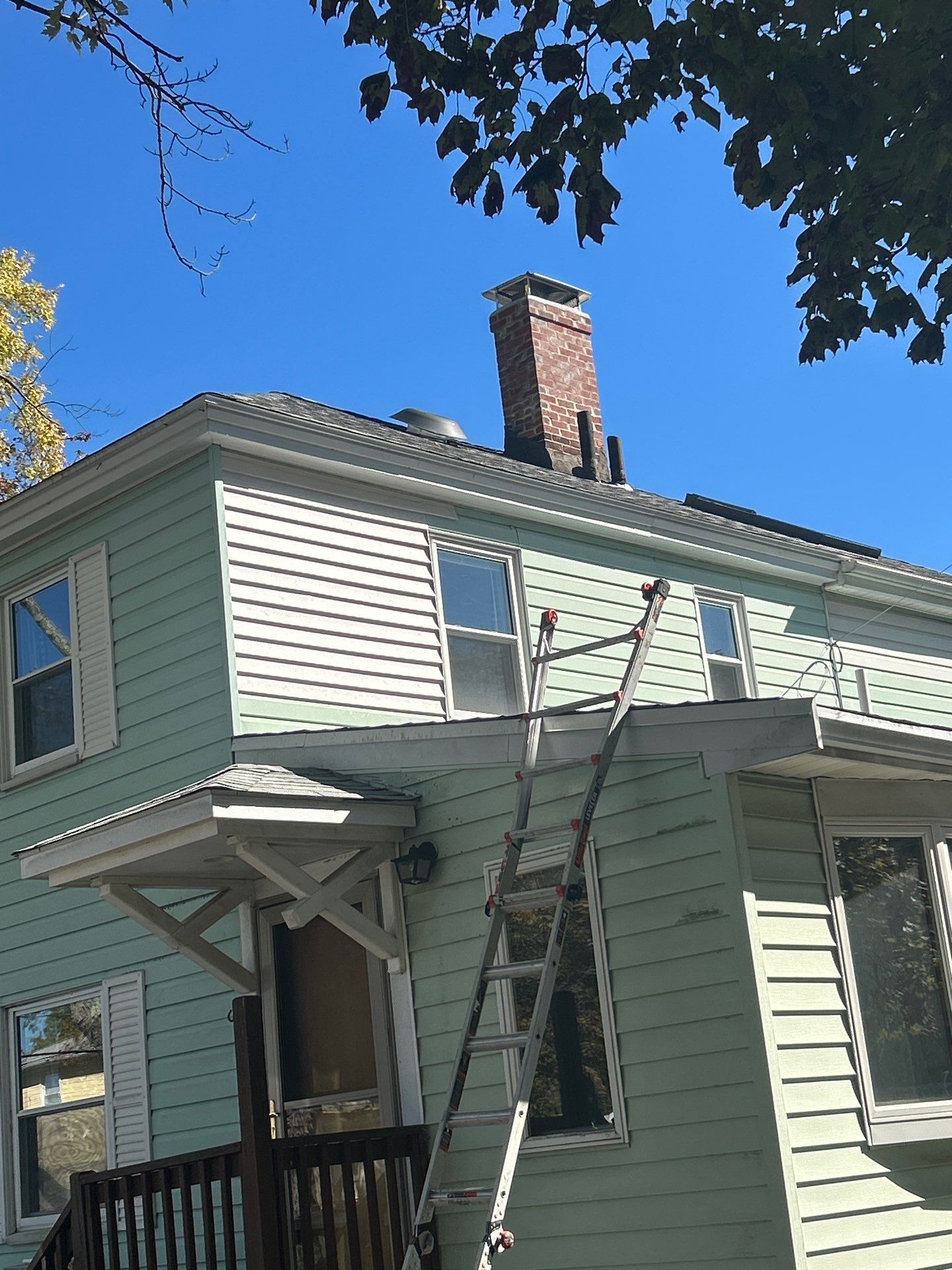 Vinyl Siding Repair | Arlington, MA by Mighty Dog Roofing of Greater Middlesex County