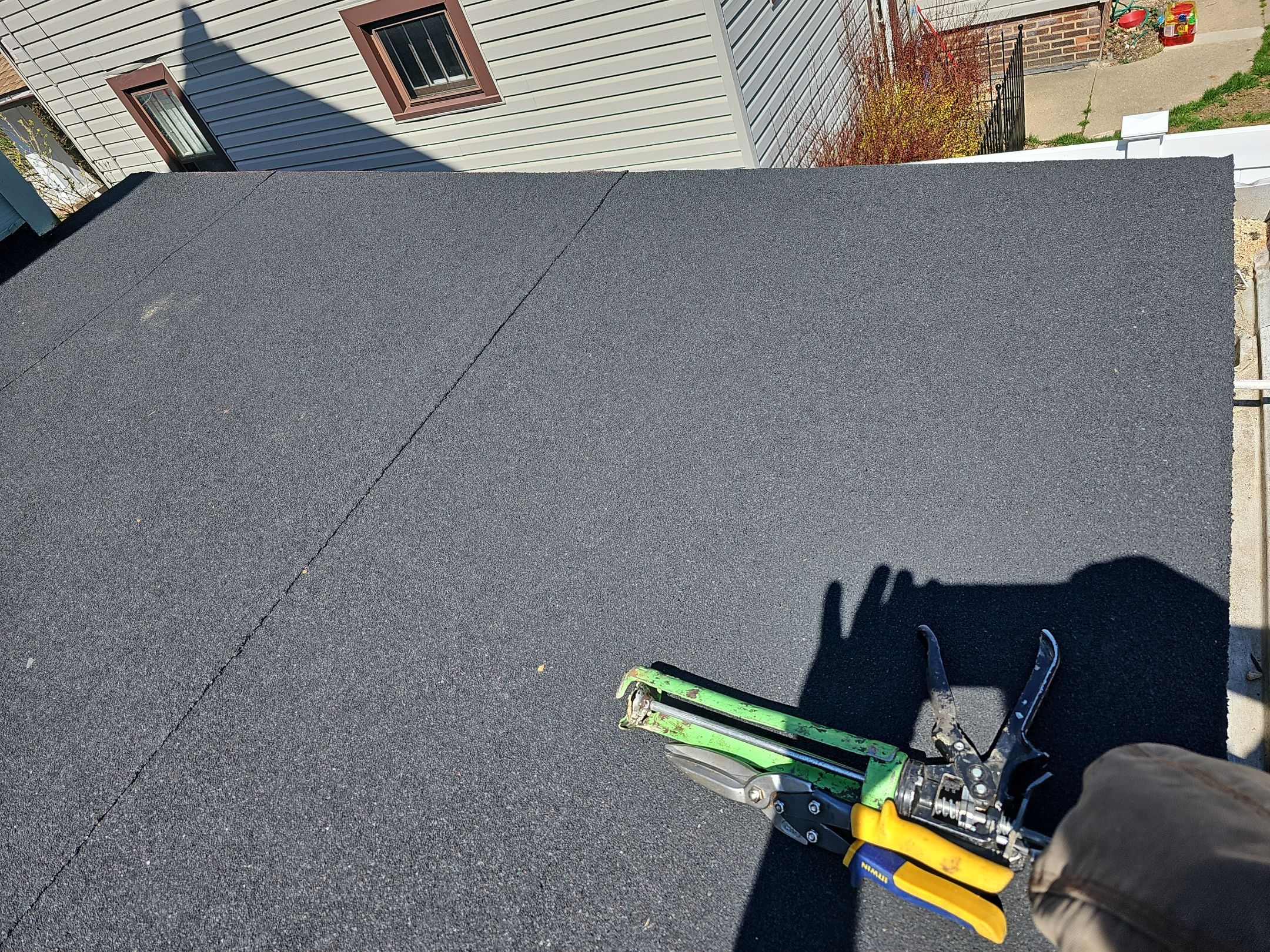 ATLAS PINNACLE COLOR: COASTAL GRANITE DRIP EDGE: WHITE by Eagle Eye Roofing