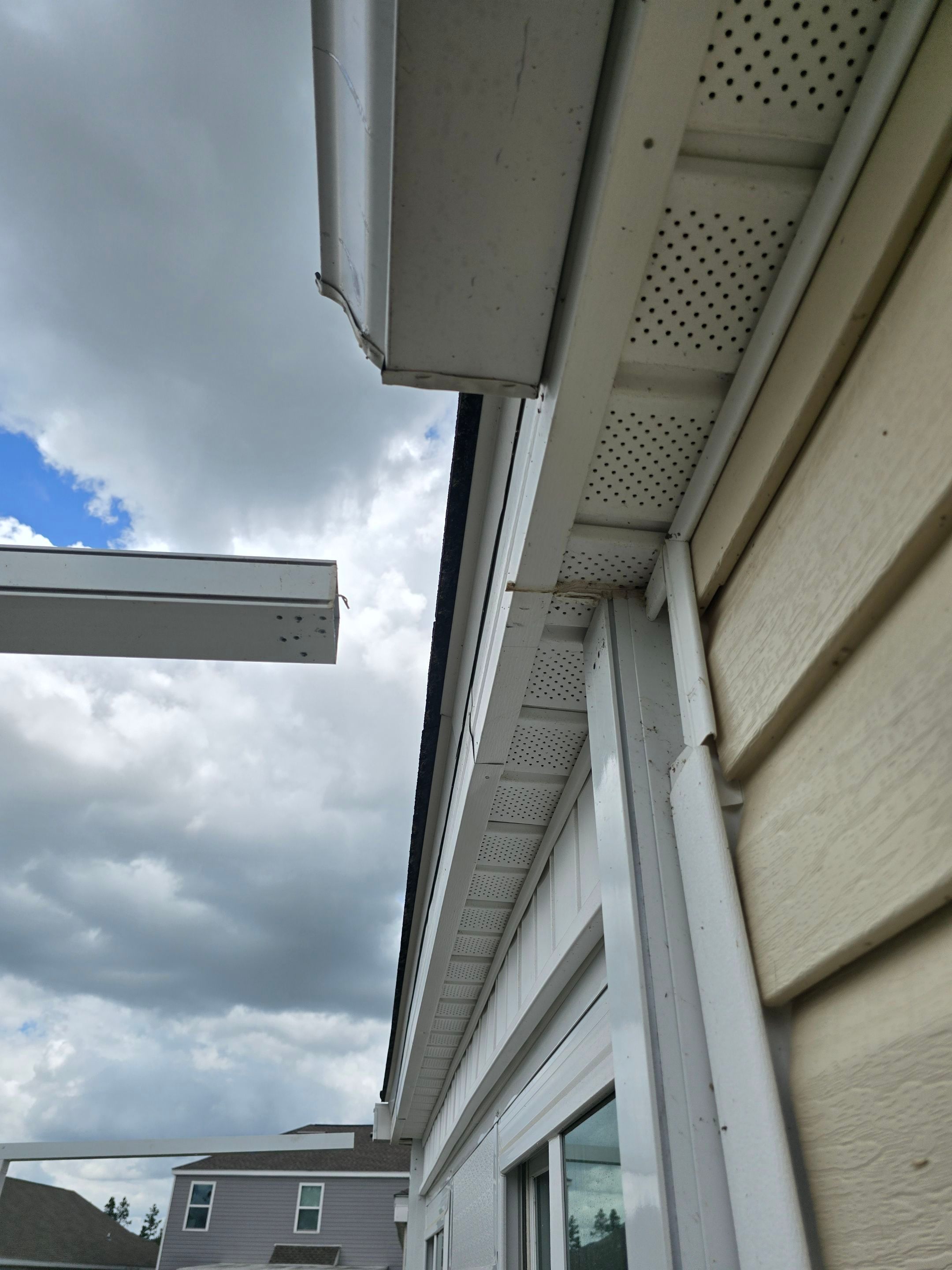 Screen Room using Colorbeam by Titan Sunrooms