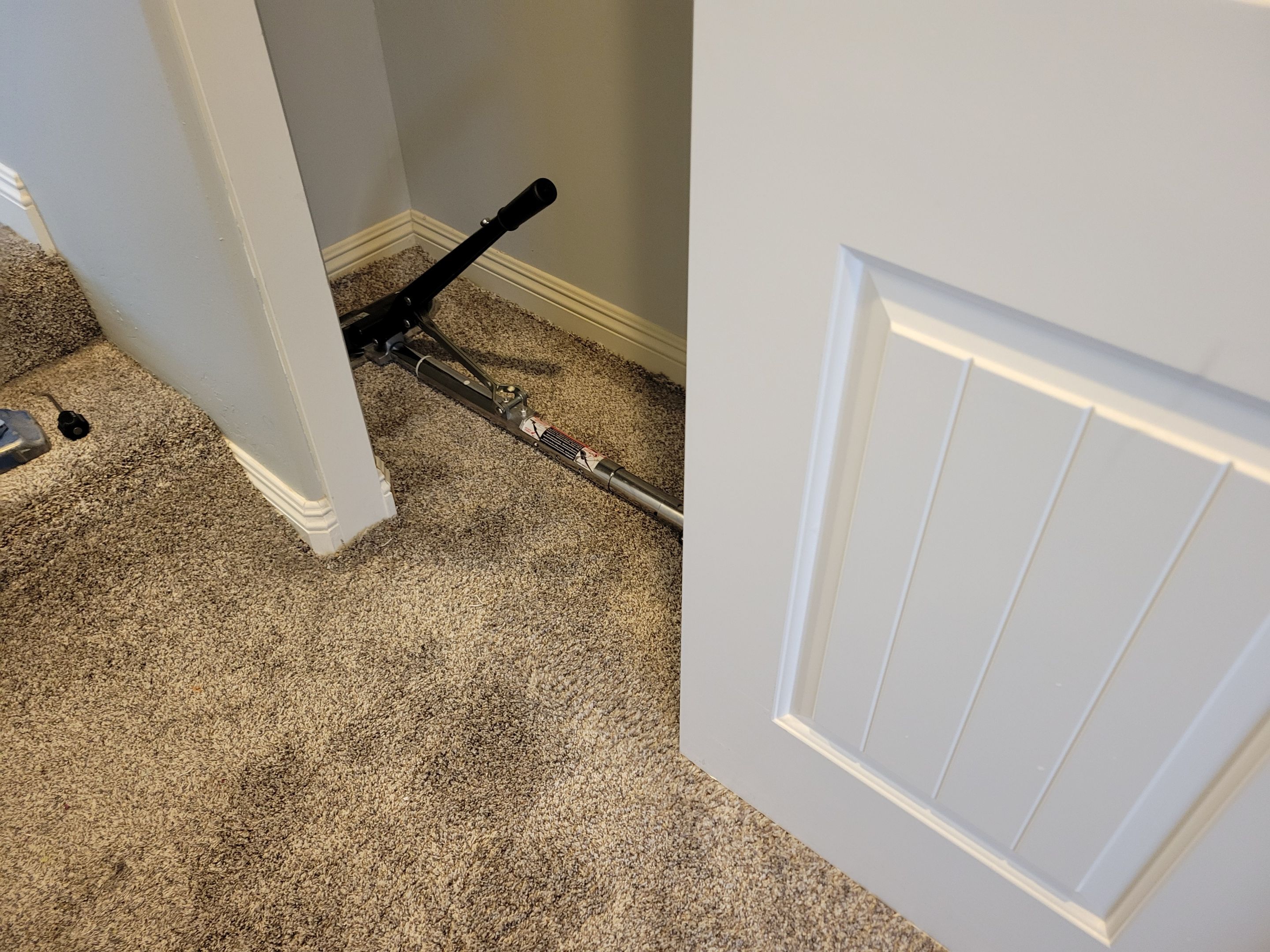 Carpet Re-stretch & Cleaning for House Listing by Ardent Carpet Restore LLC