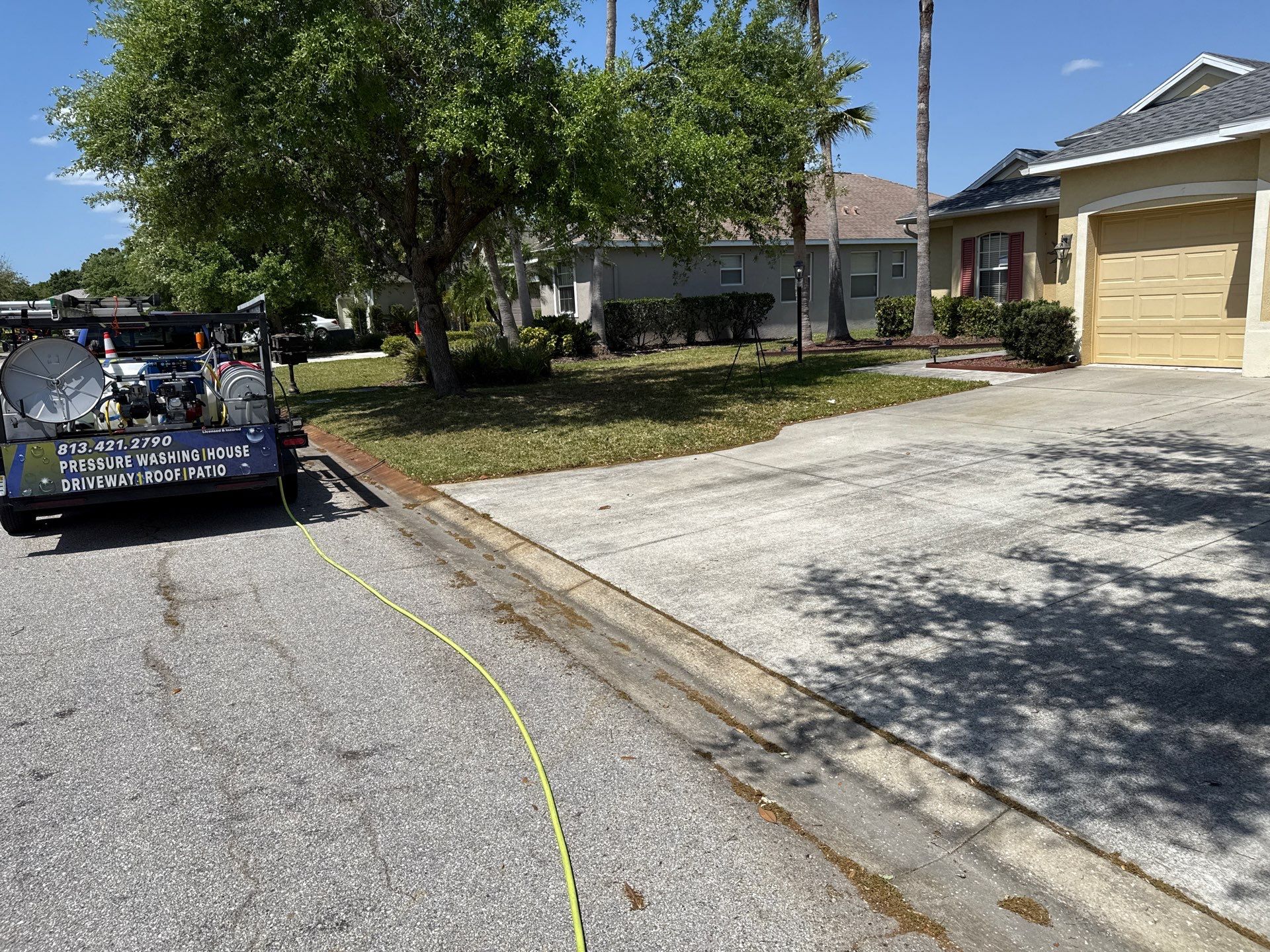 Driveway & Rear Wall Soft Wash | Lexington Community | Parrish, FL | Sunshine AquaWash by Sunshine AquaWash