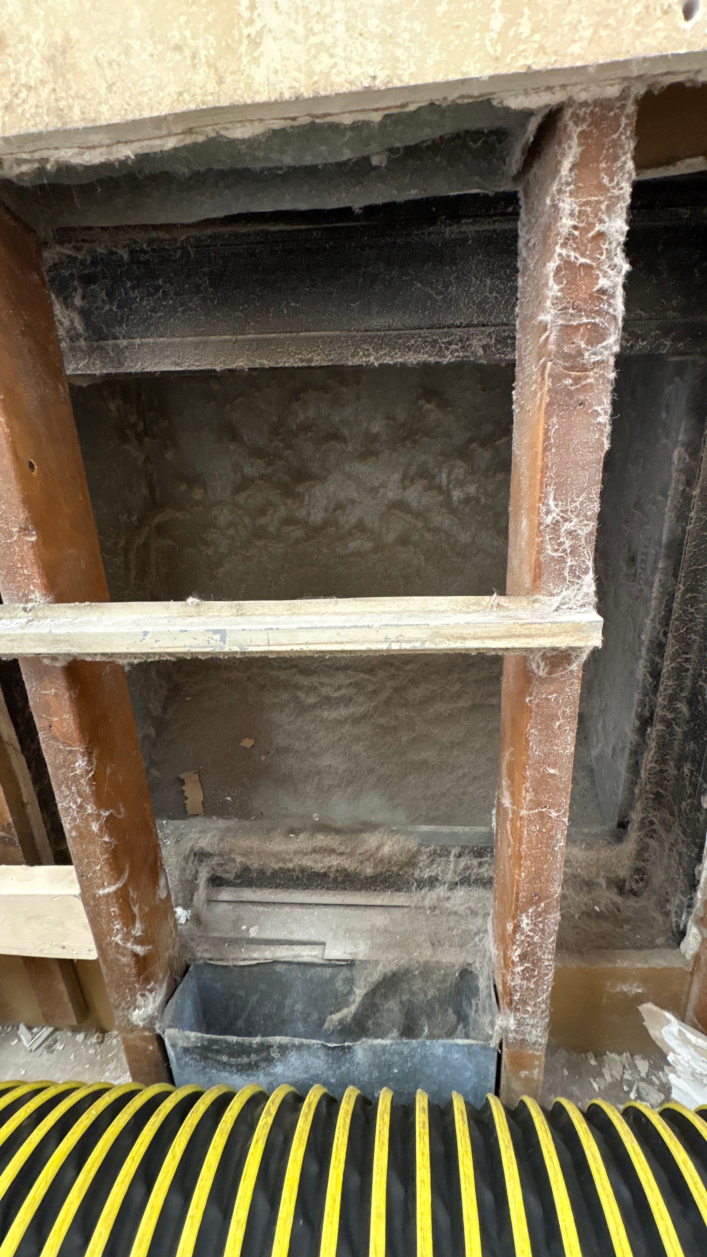 Commerical Air Duct Cleaning in Youngstown, OH by Superior Air Duct Cleaning