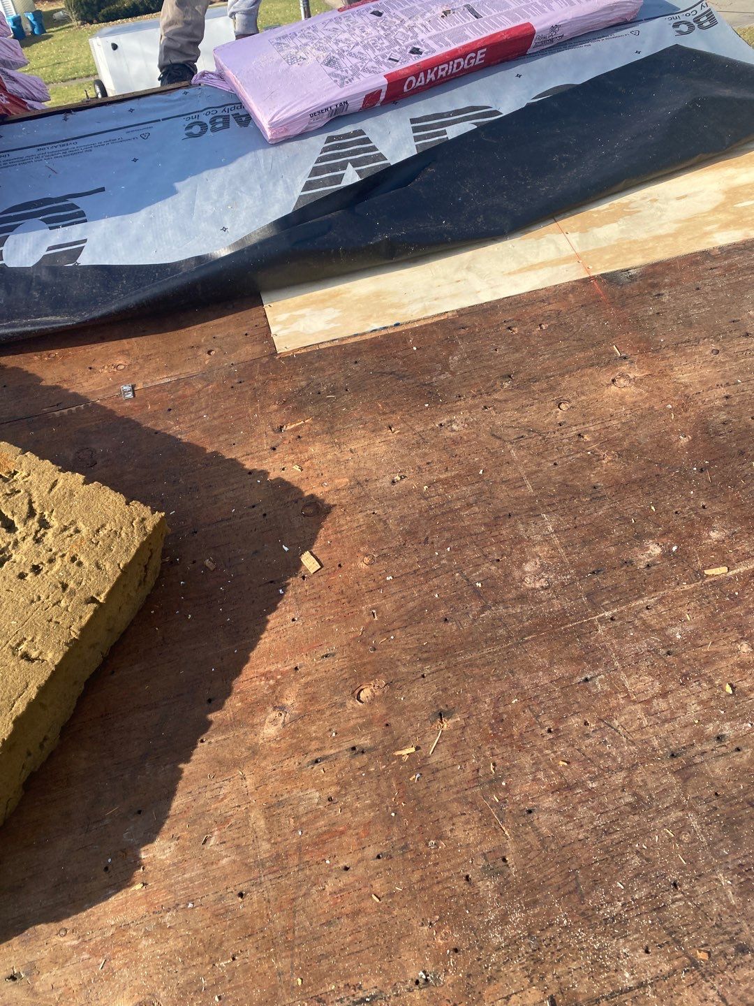 Residential Roofing Installation using Owens Corning Oakridge, Desert Tan by Absolute Roofing and Construction