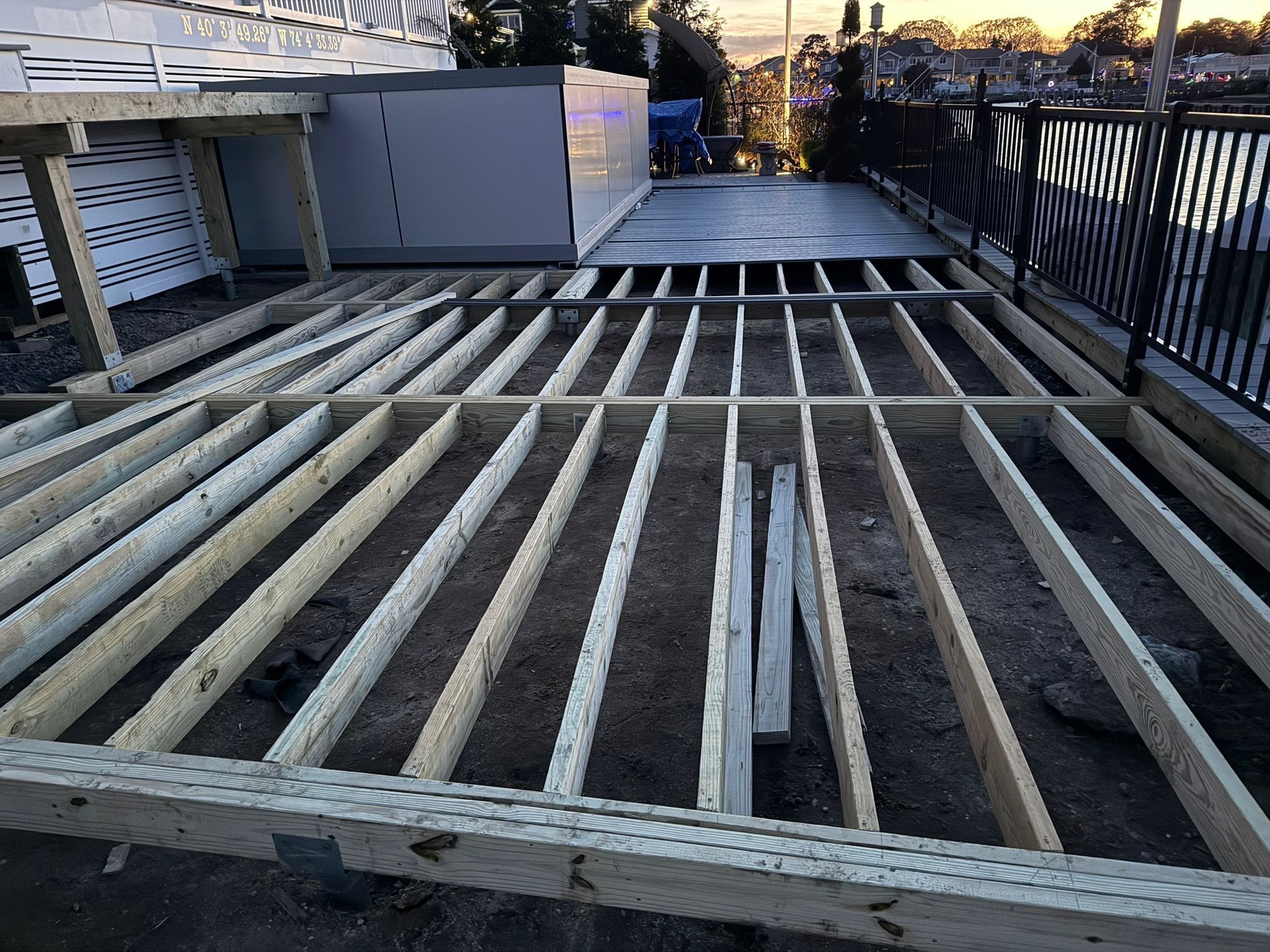 New Deck using Deckorators Venture - Color Saltwater by deck guardian