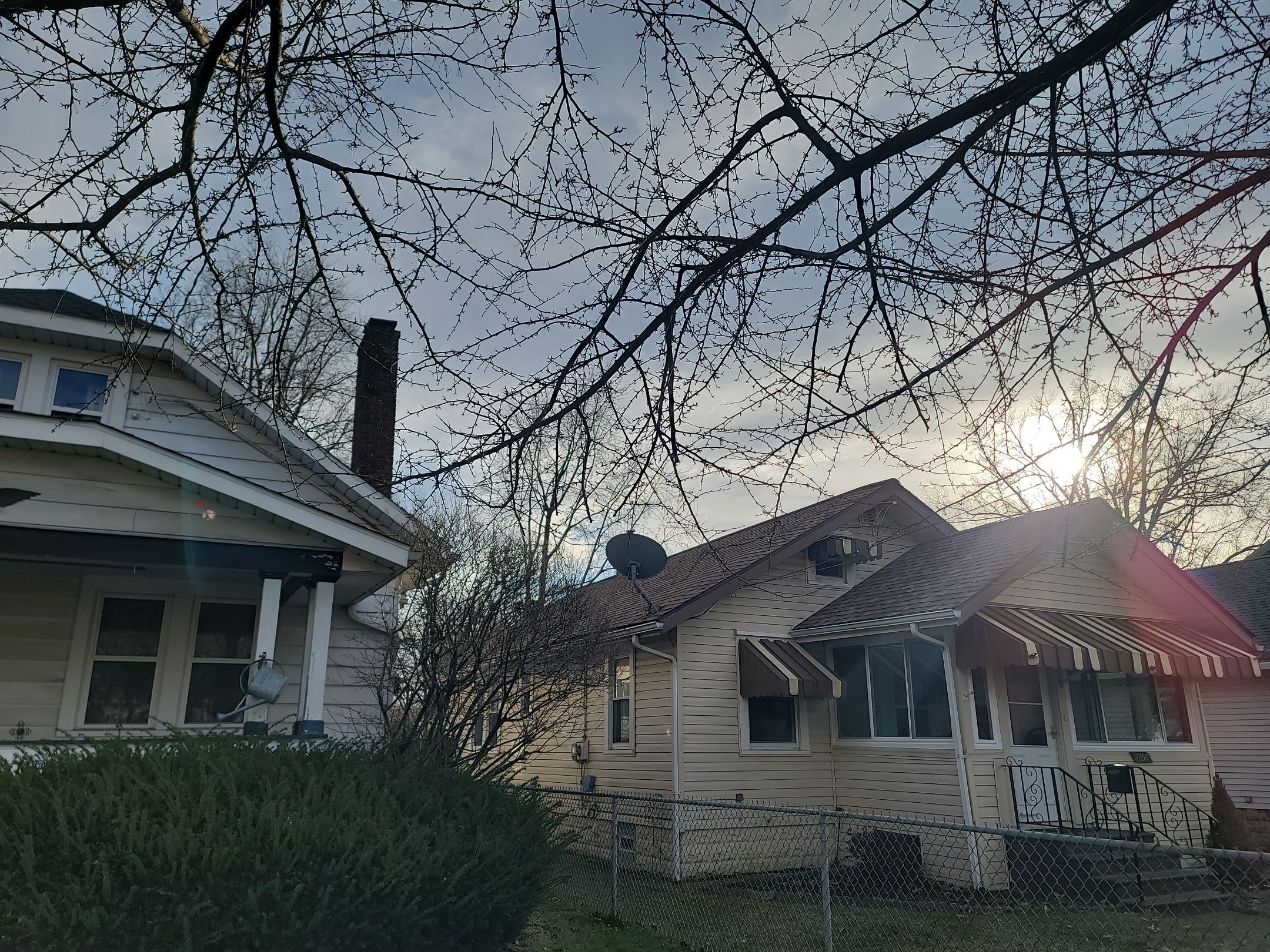 Atlas Pinnacle, Color: Morning Harvest, Drip Edge: Royal Brown by Eagle Eye Roofing