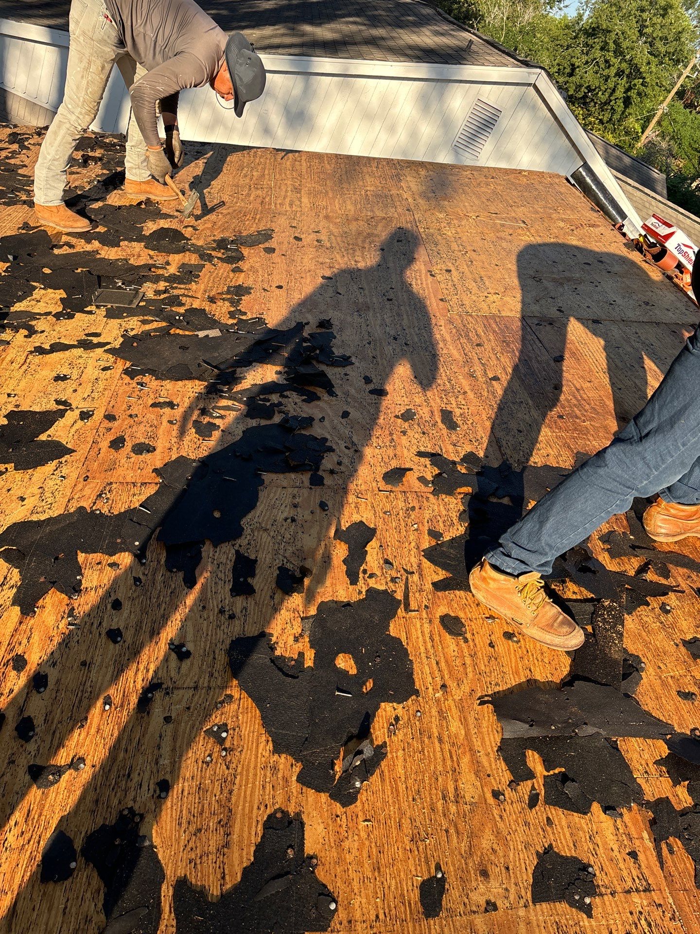Residential Roofing Installation using Owen's Corning Duration (Lifetime) Shingles by Roof Repair Company