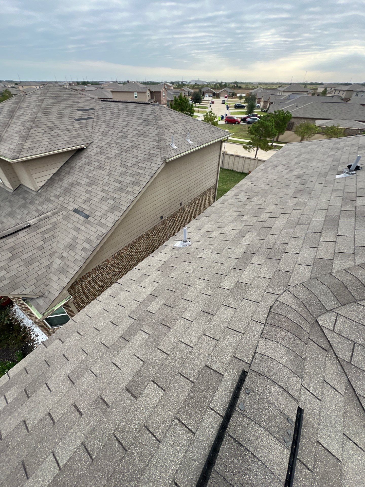 Hail Damage using Owen's Corning Duration (Lifetime) Shingles by Roof Repair Company