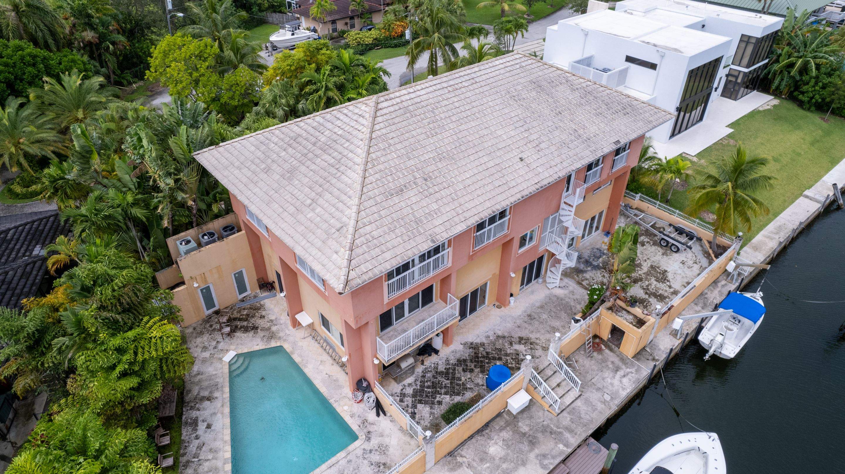 Metal Roof - Aluminum - Slate Gray by Istueta Roofing