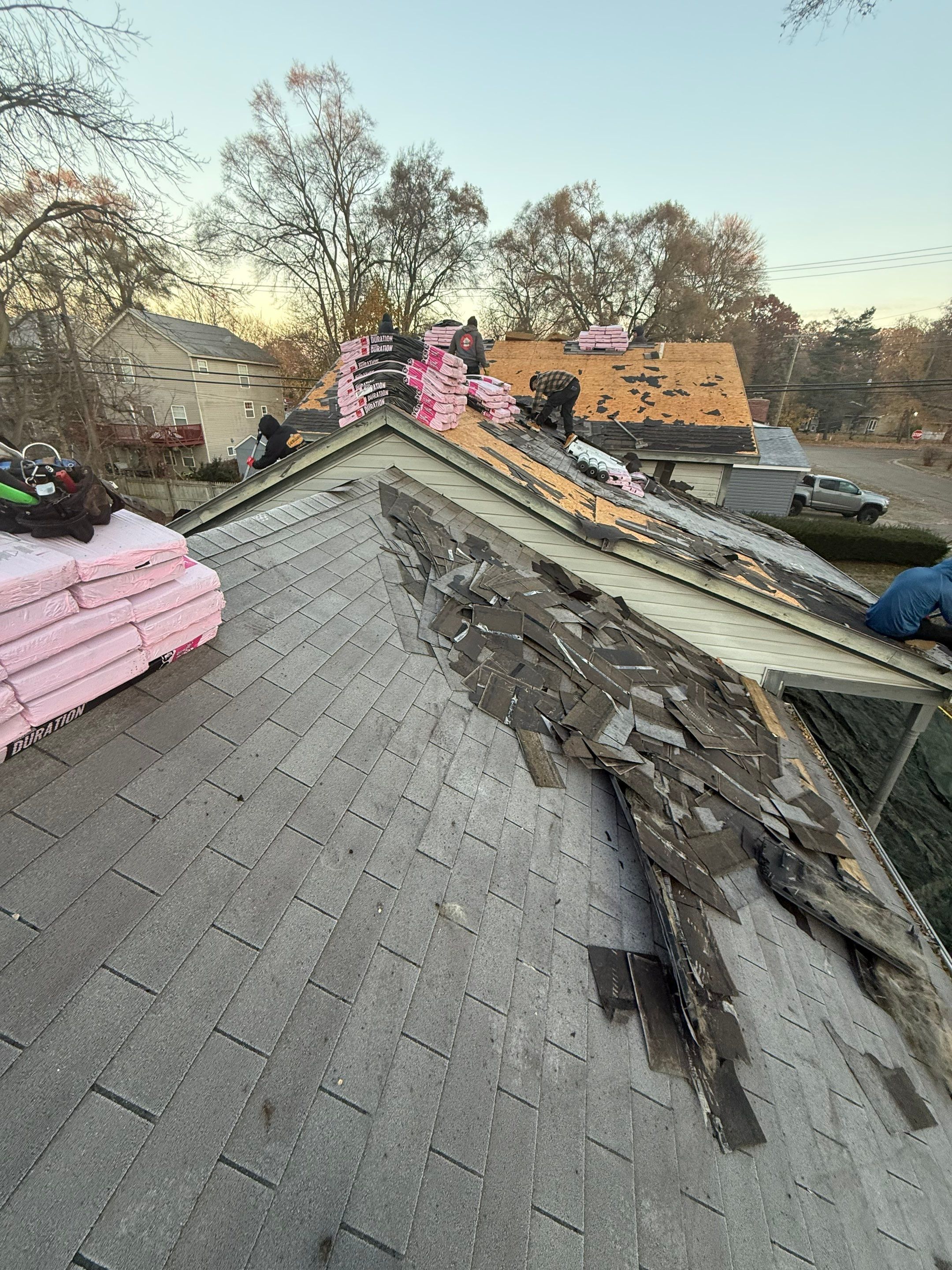 Roof Replacement using Owens Corning Onyx Black by 180 Contractors