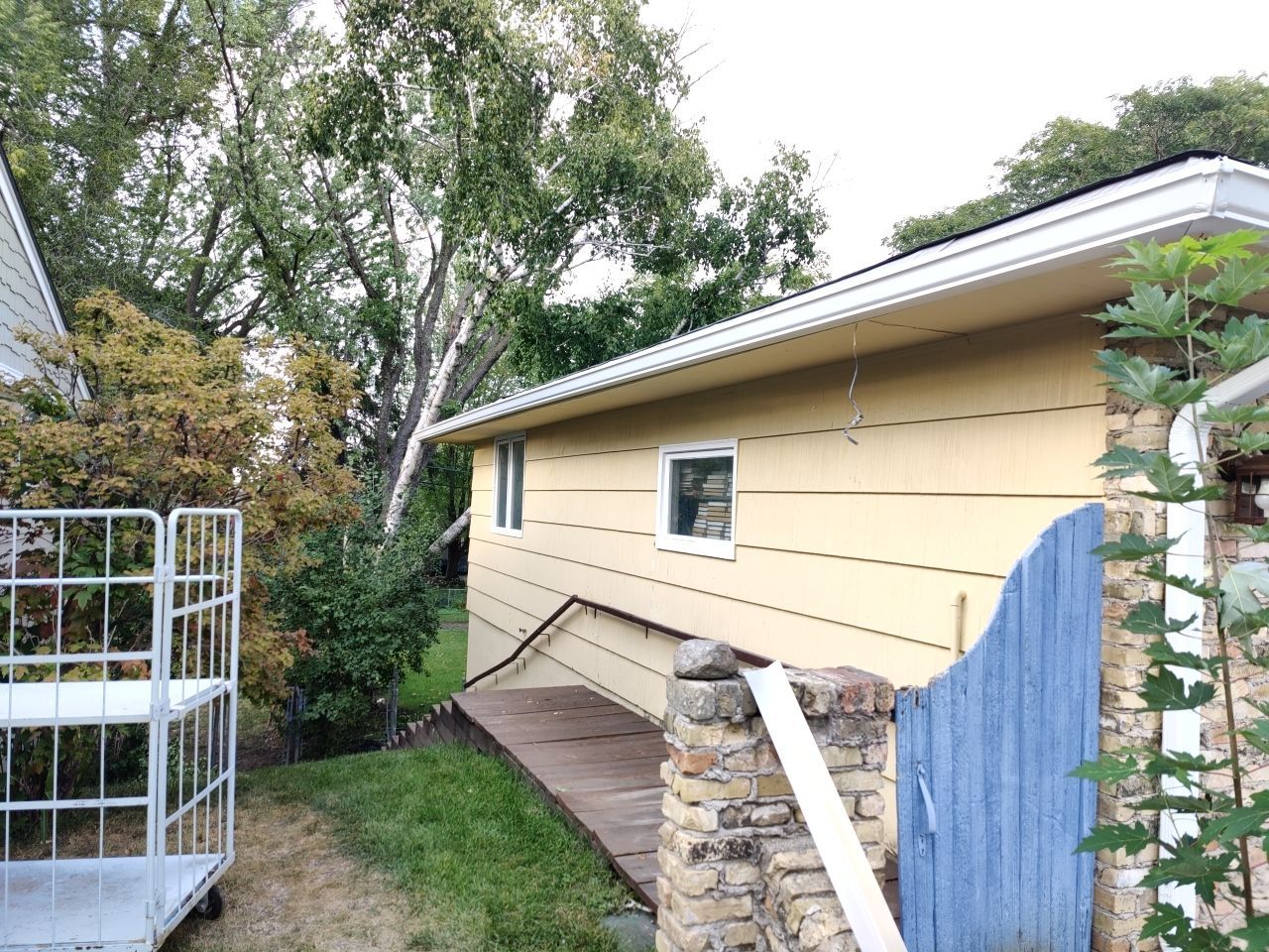 6" Gutters in Minneapolis by Next Level Seamless Gutters / Exteriors Inc.