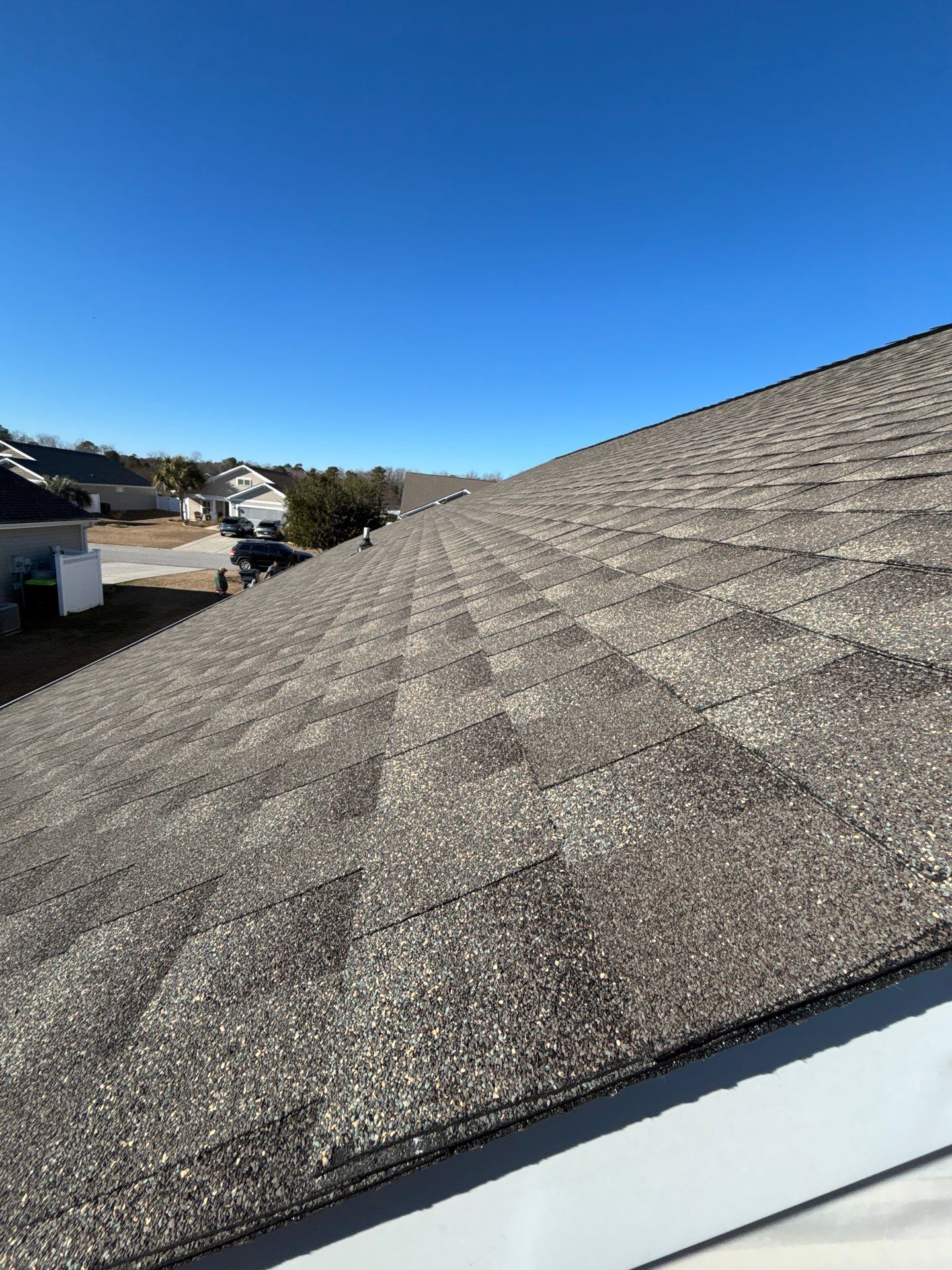 GAF HDZ - Weathered Wood by Linta Roofing Inc