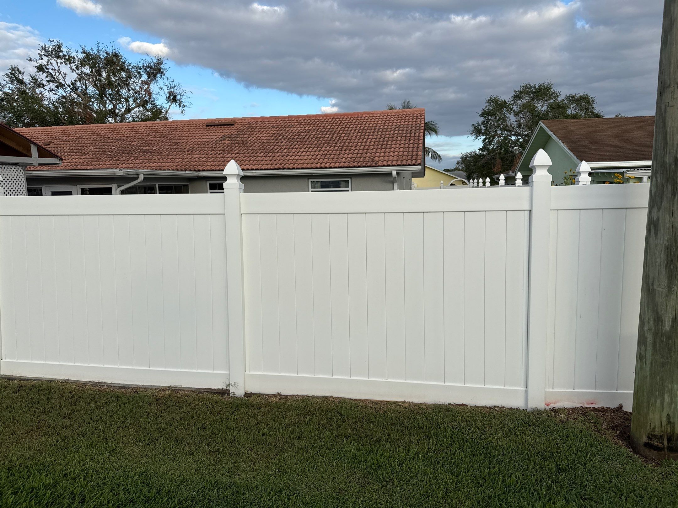 West Bradenton Pressure Washing and Rust Treatment by Sunshine AquaWash