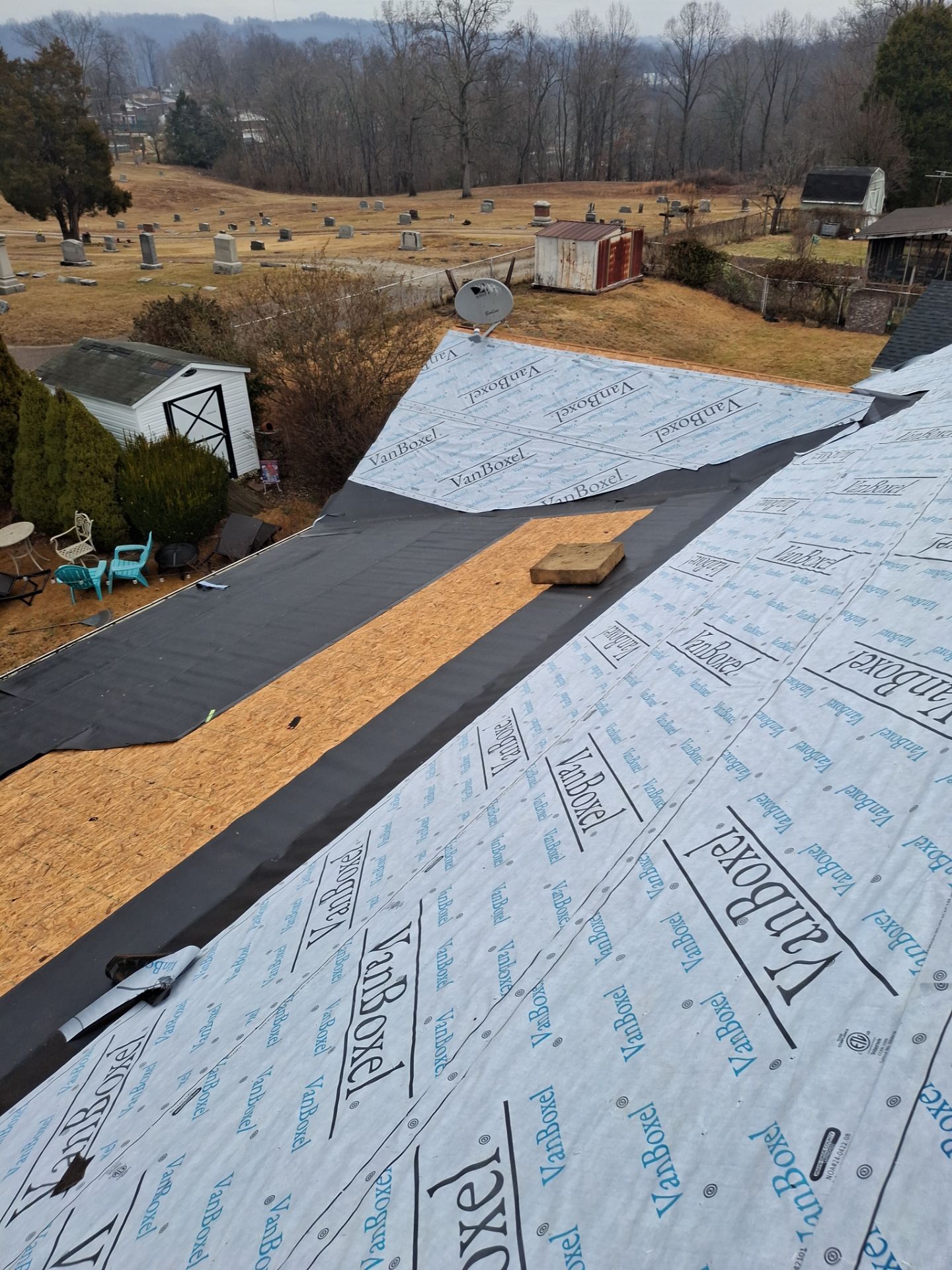 Residential Roofing Installation using GAF Timberline HDZ Charcoal by Rainstoppers Roofing