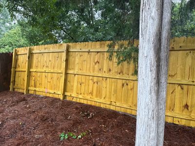 Wood Fence using Wood Sealant