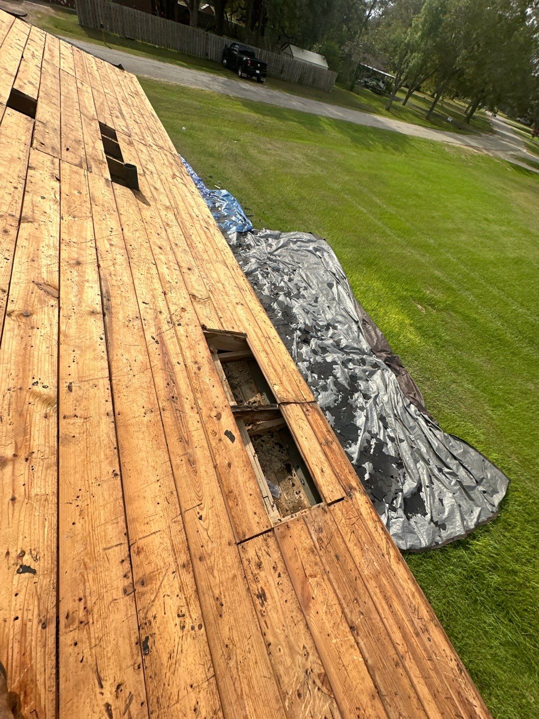 Residential Roofing Installation using Owen's Corning Duration (Lifetime) Shingles by Roof Repair Company