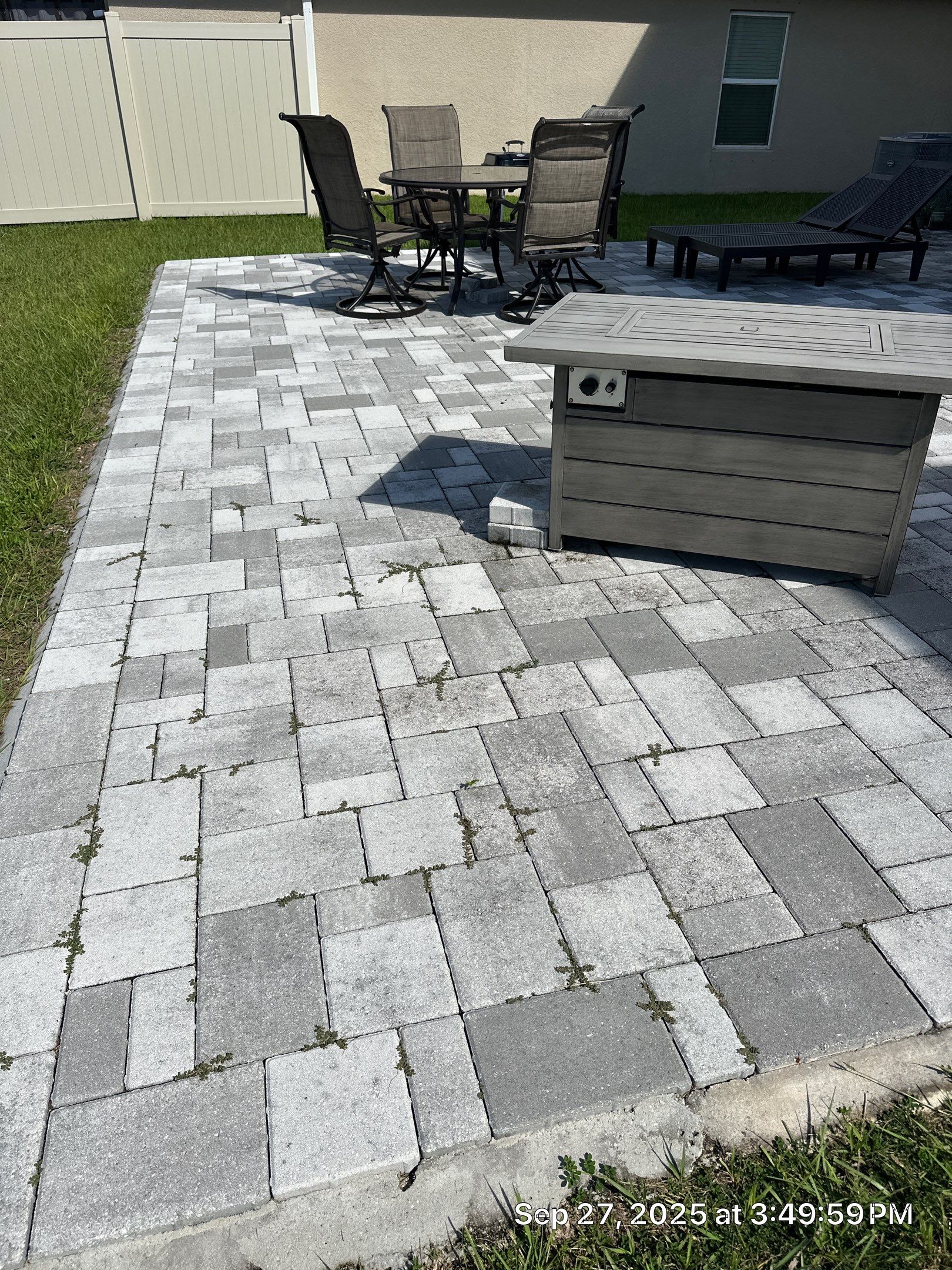 Paver Sealing and Restoration for Large Multi-Toned Patio in Wimauma by Supreme Paver Experts