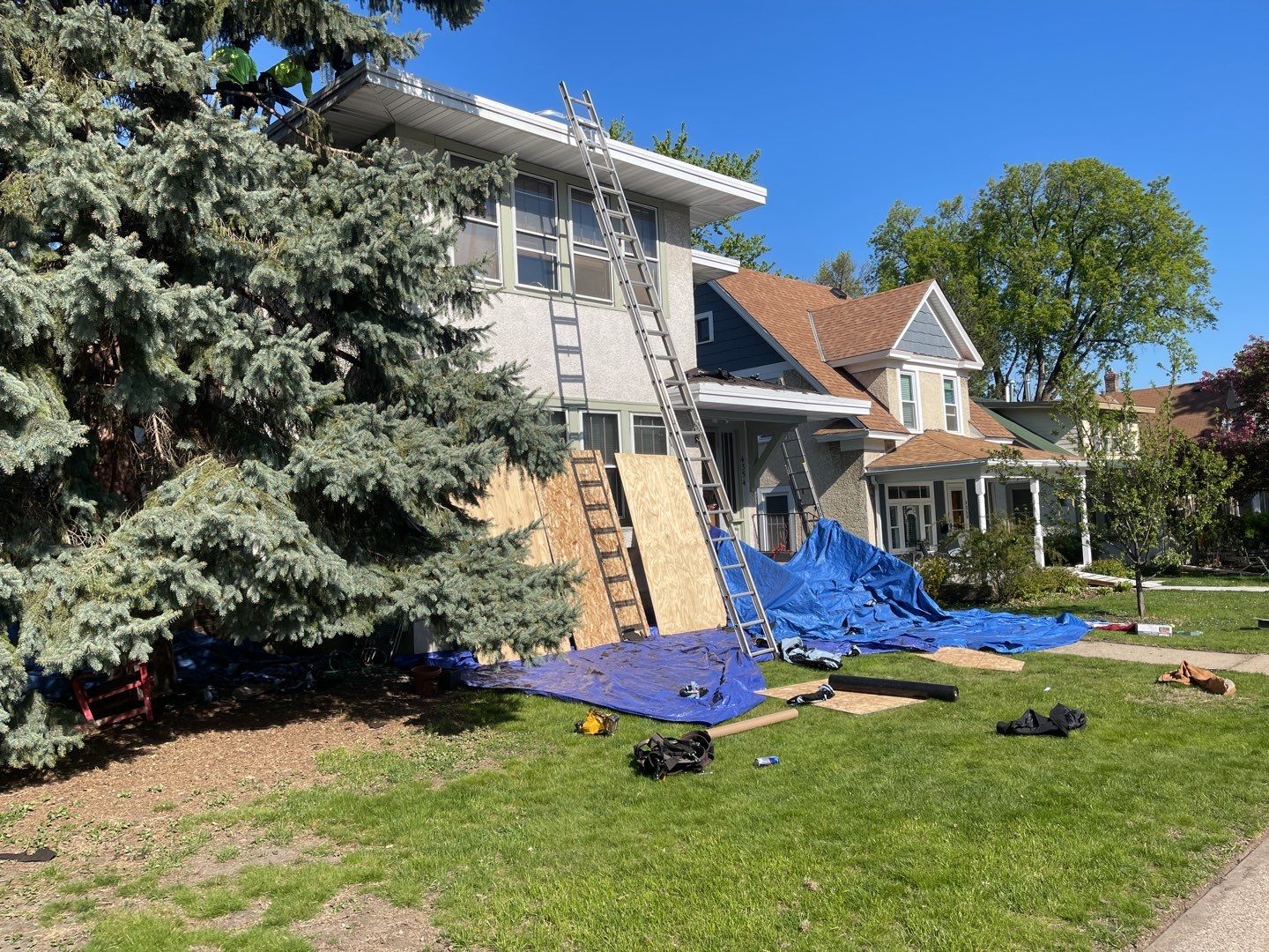 Minneapolis, MN – Roof and In-Roof Gutter System Replacement by First Impressions Exteriors