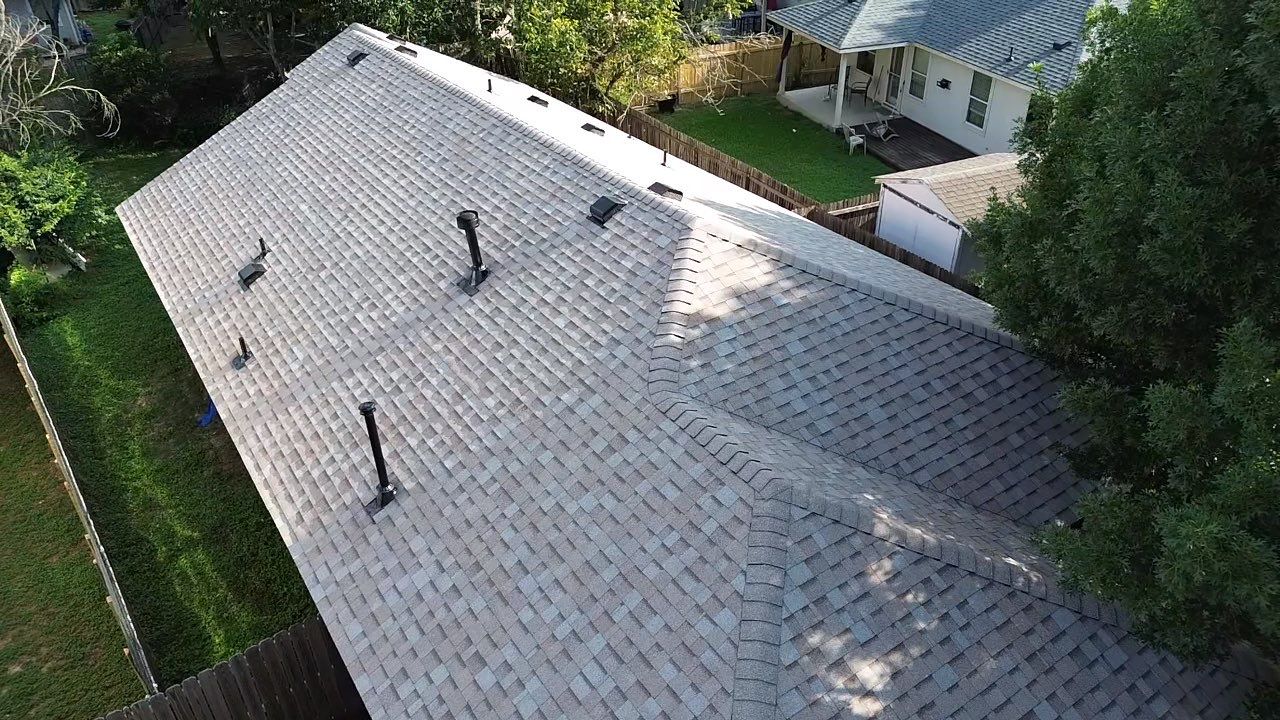 Amber - Owens Corning TruDefinition Duration by RoofsOnly.com