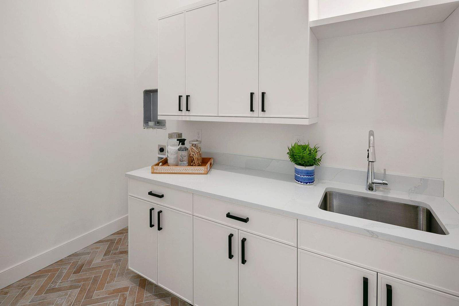 Bitterlake new construction by LinMak Construction