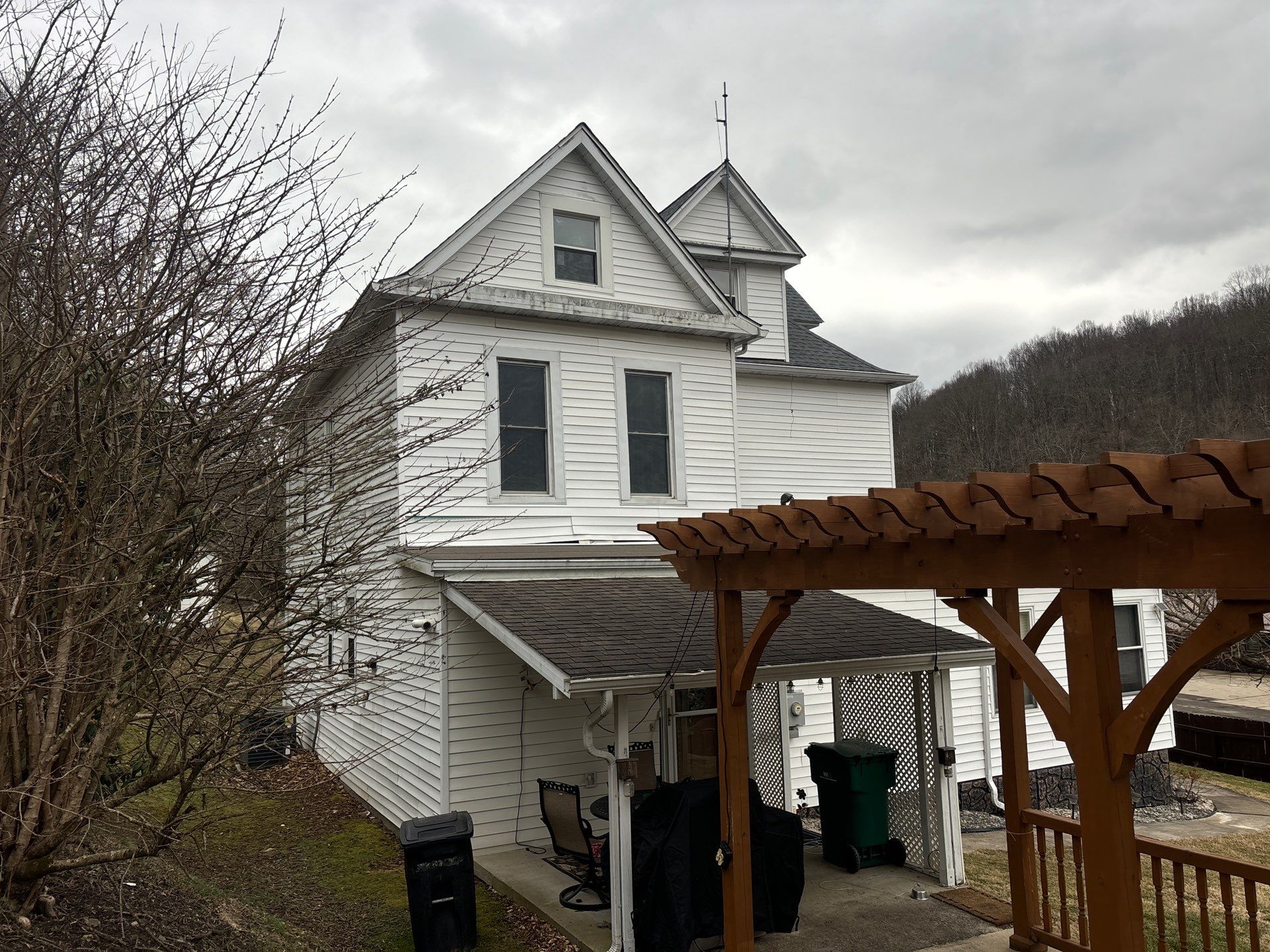 Residential Roofing Installation using GAF Timberline HDZ Shakewood by Rainstoppers Roofing