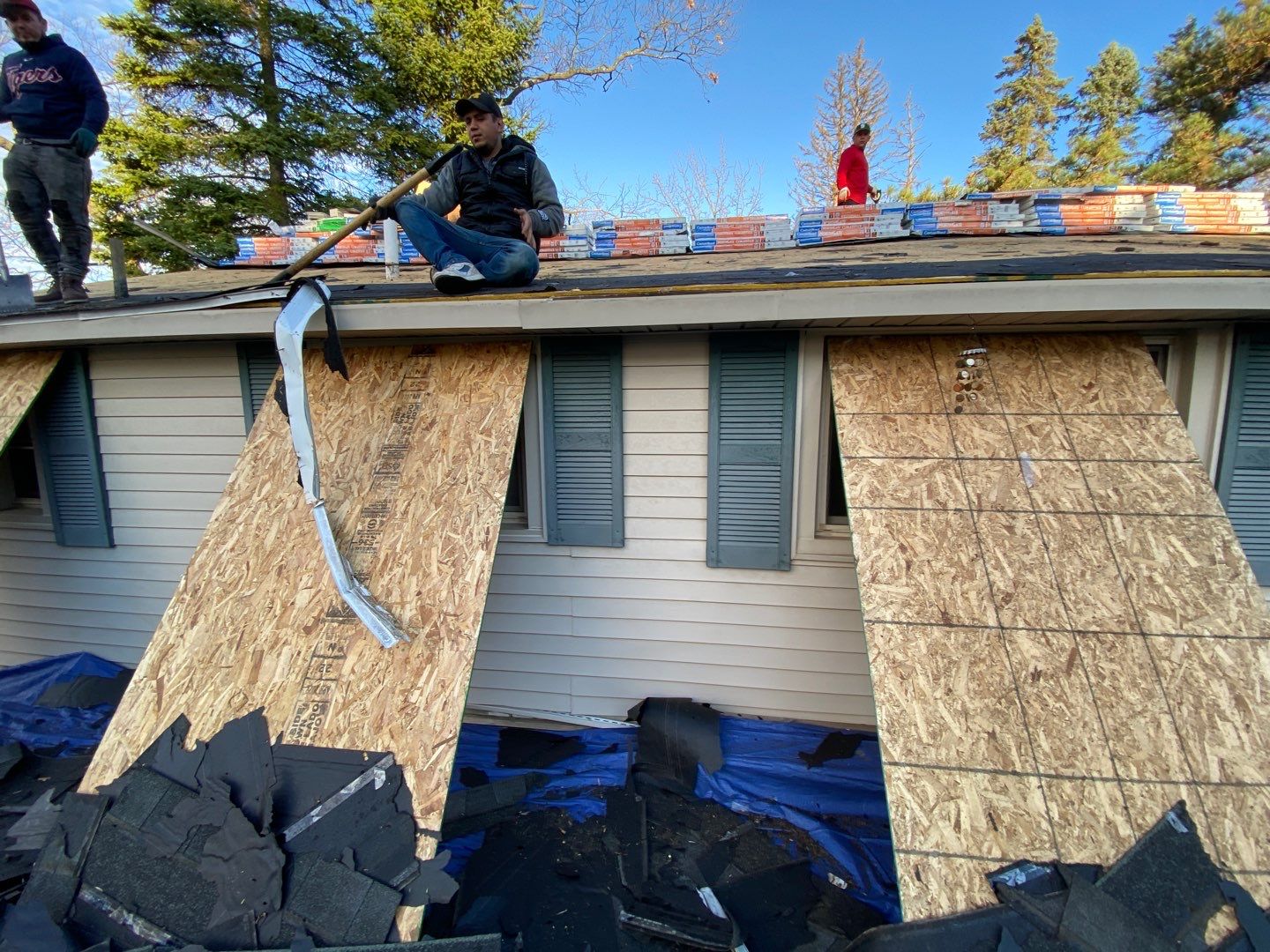 Roof Replacement using CertainTeed Landmark by 180 Contractors