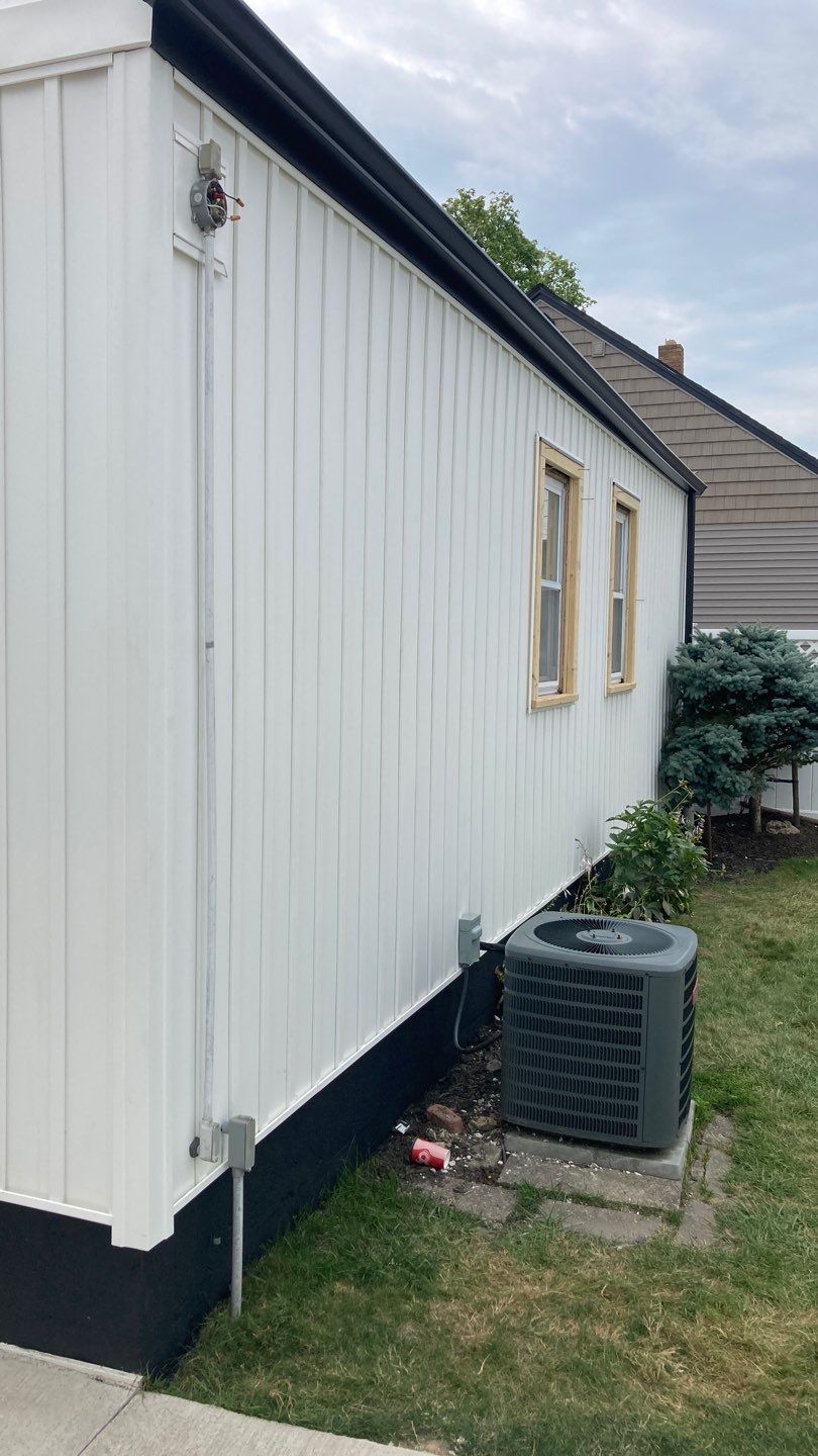 Exterior Siding and Window Replacement by Ivy Lea Construction