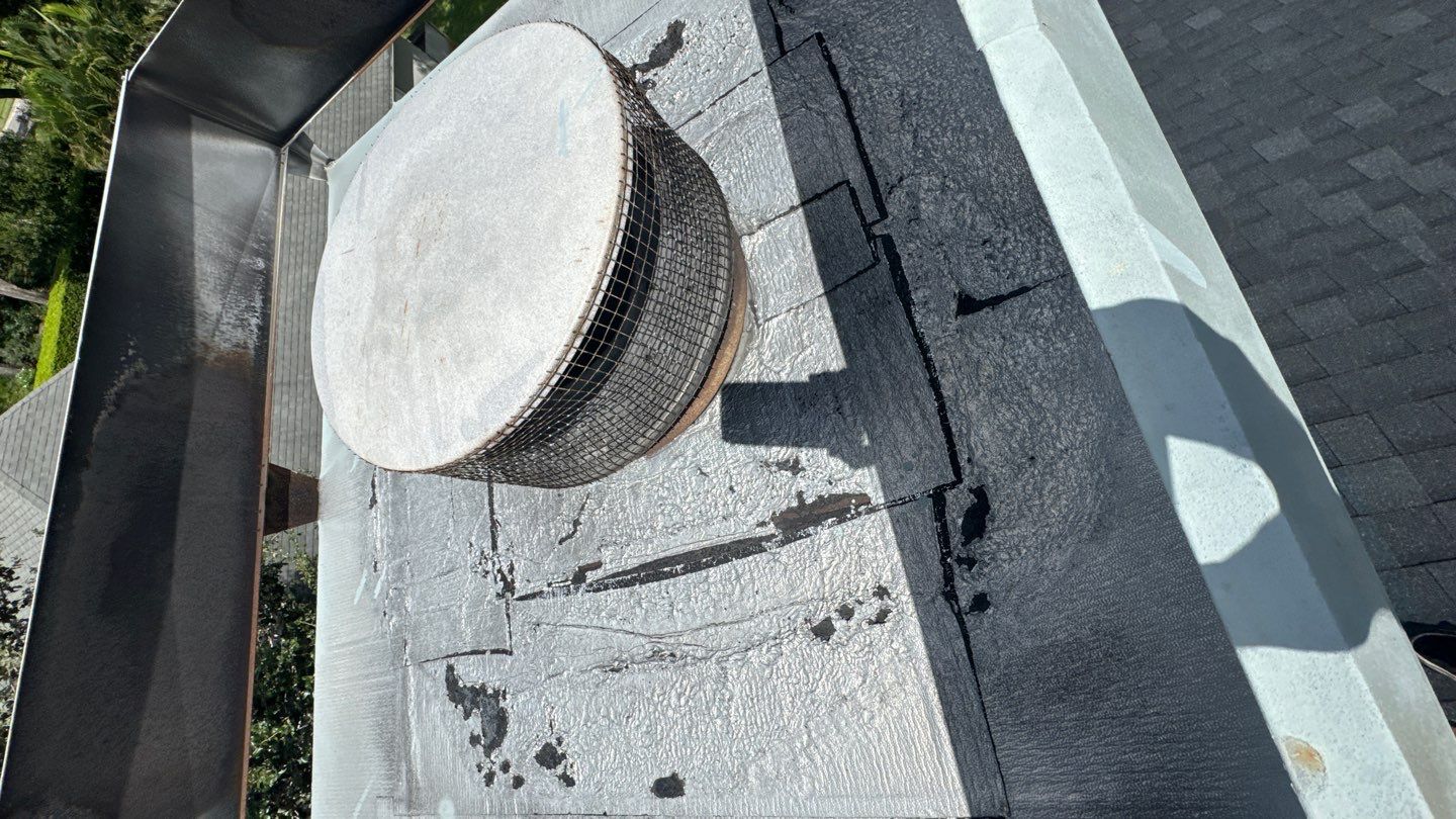 Chimney cleaning found to be with a damaged flue pipe by Hygienic Air, Inc