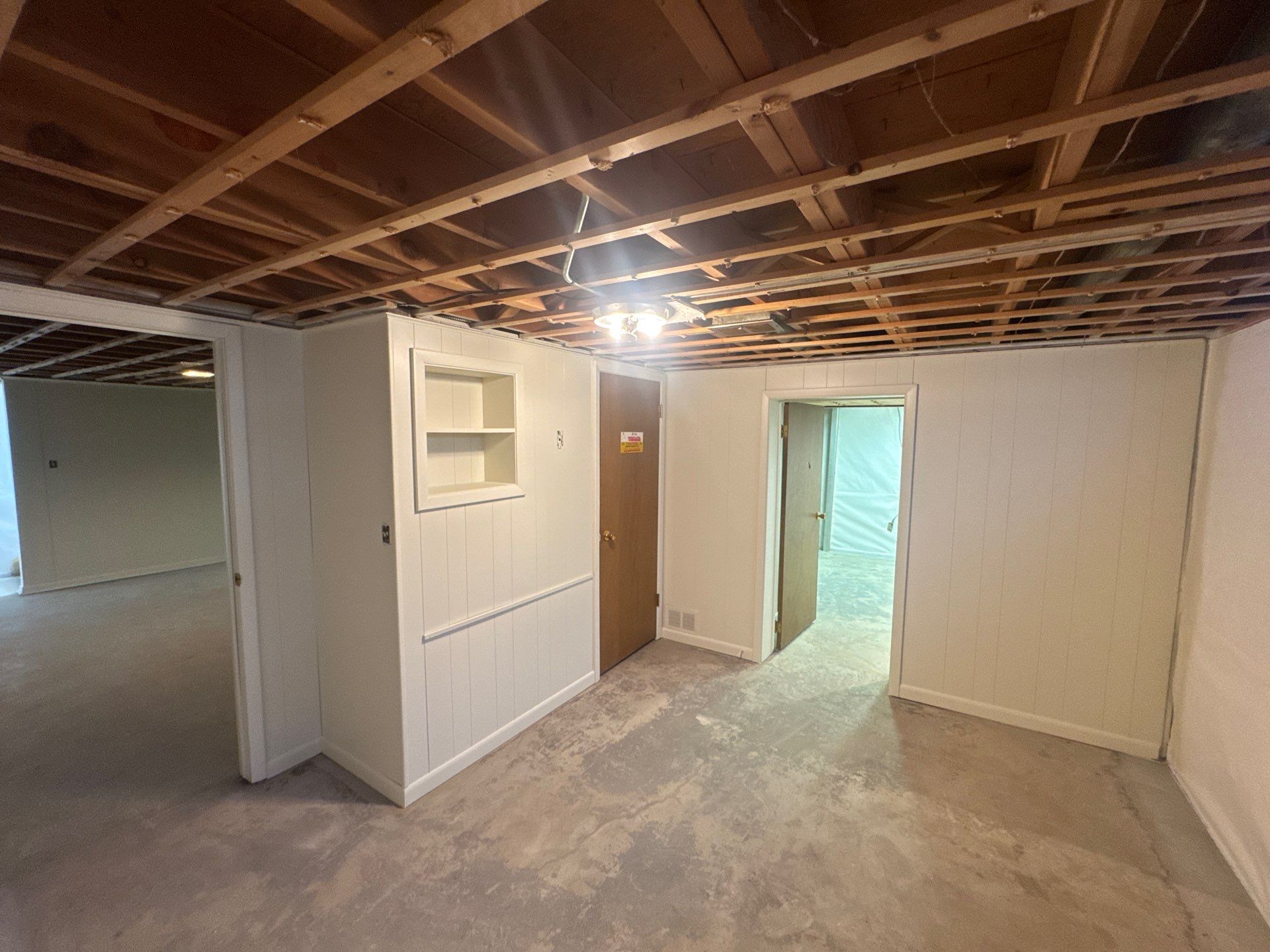Full Interior Repaint to put the house up for sale by Midwest Paint LLC