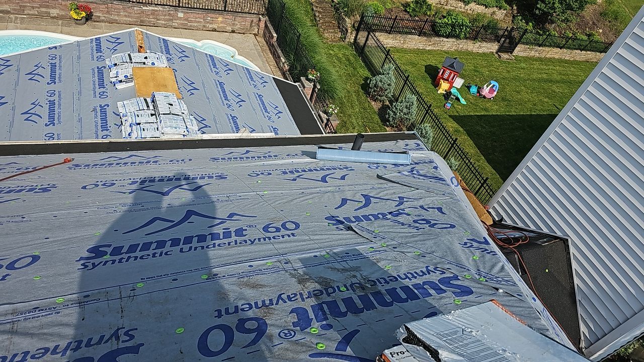 ATLAS PINNACLE COLOR: HEARTHSTONE by Eagle Eye Roofing