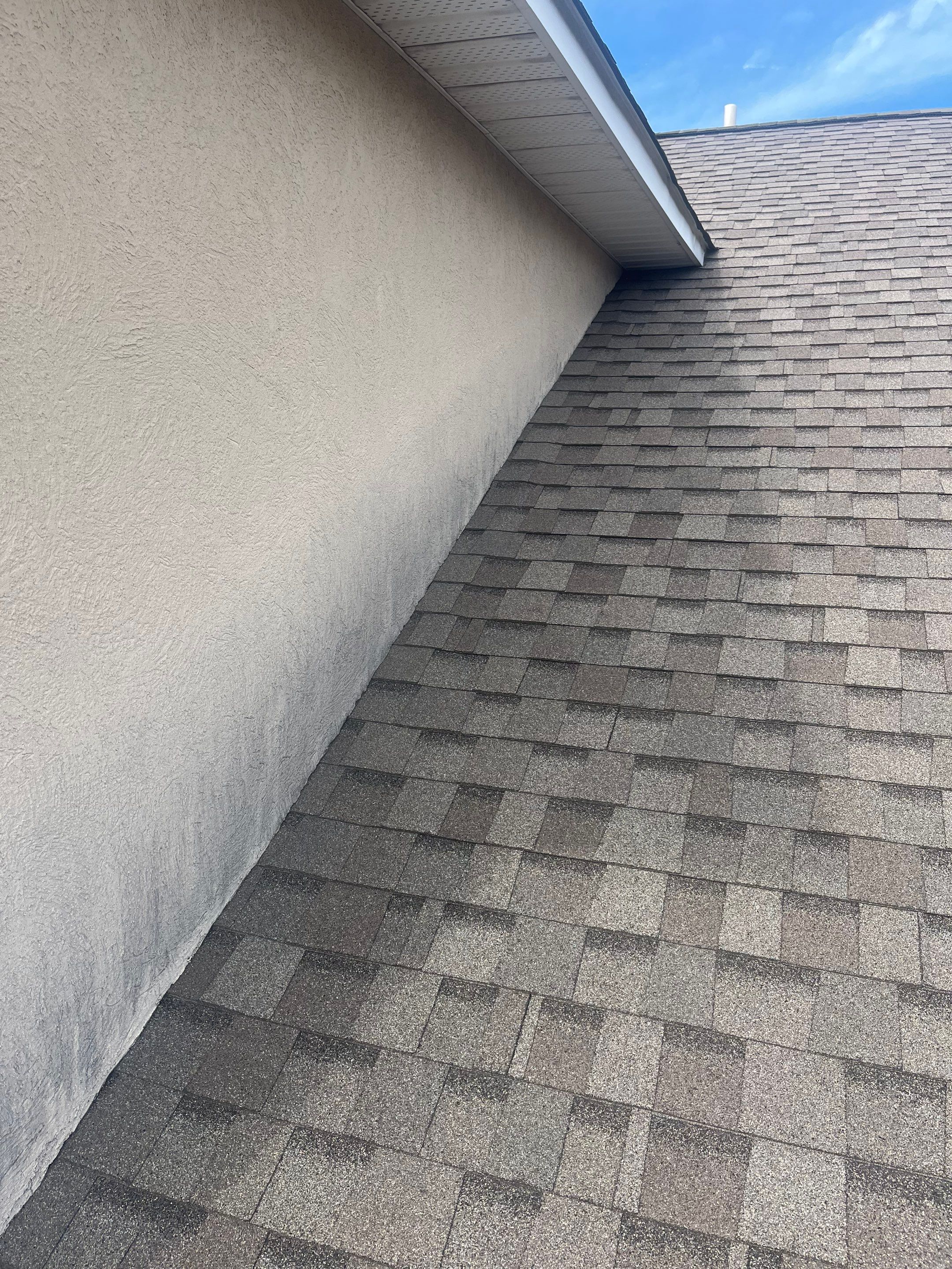 Multi-Unit Architectural Shingle Roof Replacement in Hot Springs Arkansas by Temple Roofing and Exteriors