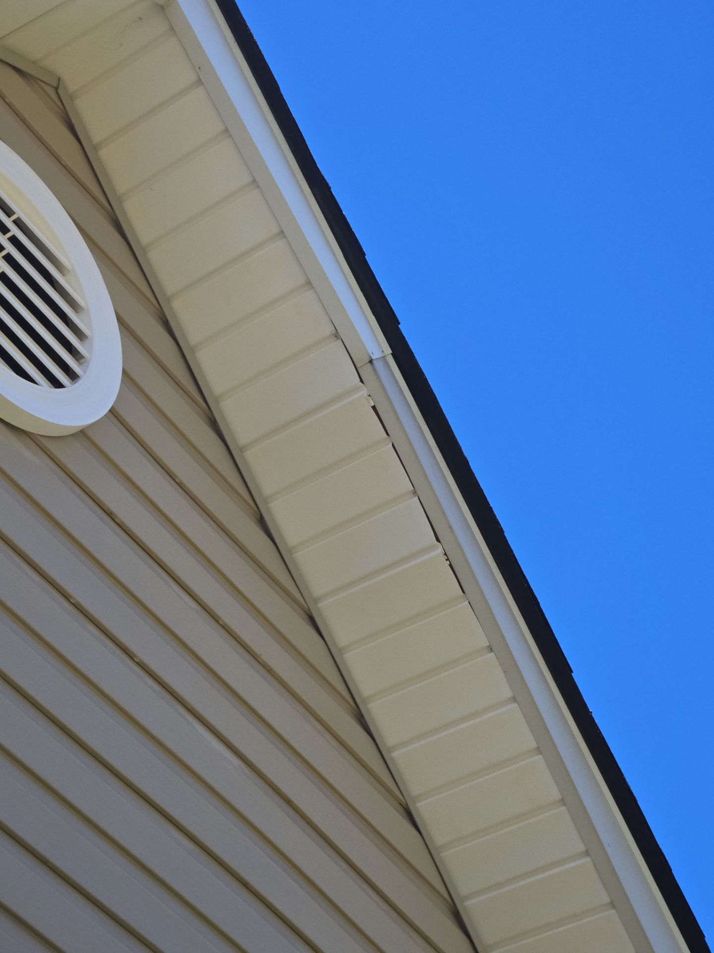 House Wash using cleaner by Power Wash Masters LLC