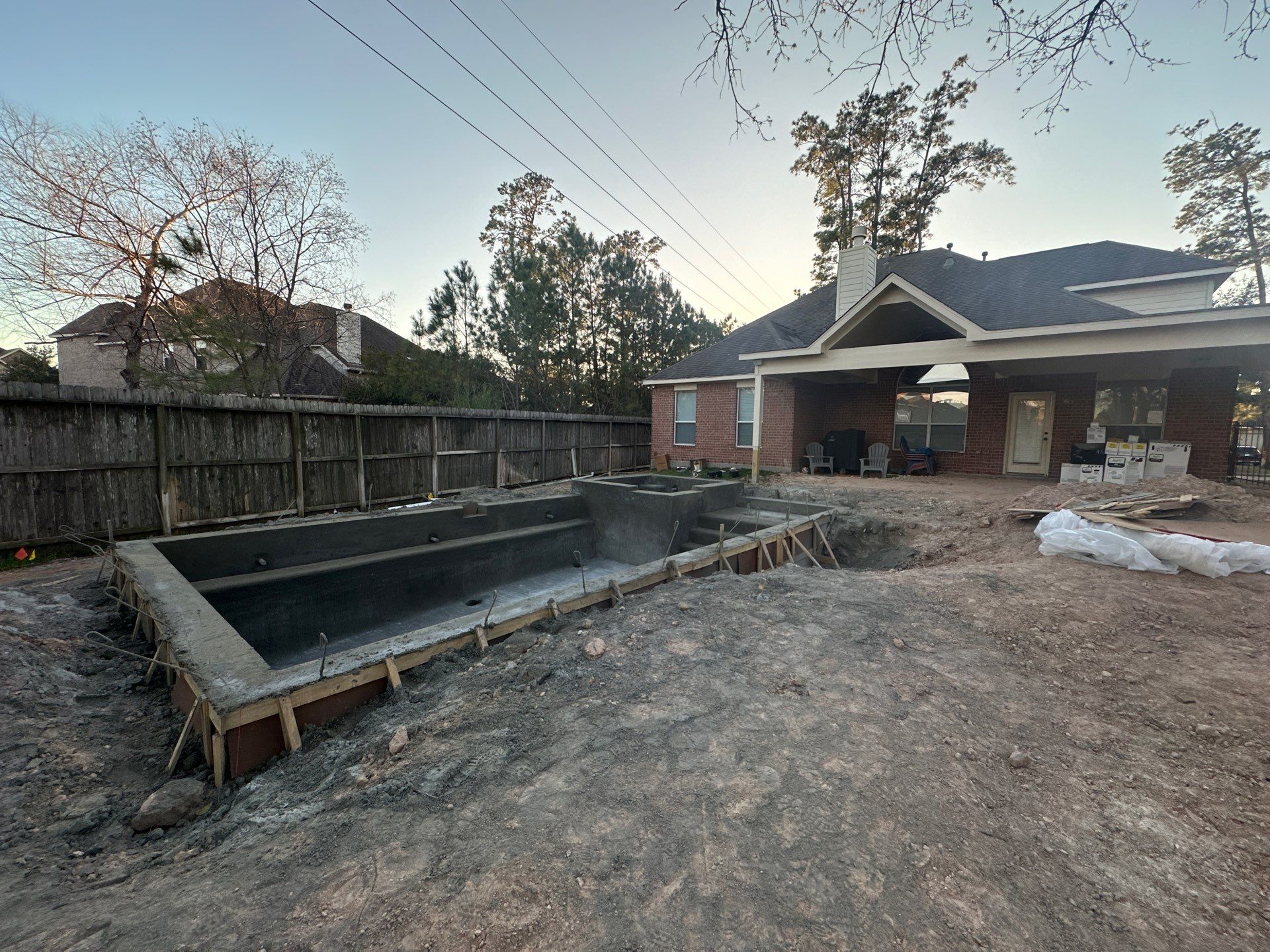 Pool, Patio Cover and Summer Kitchen in Creekside by SophAlx LLC