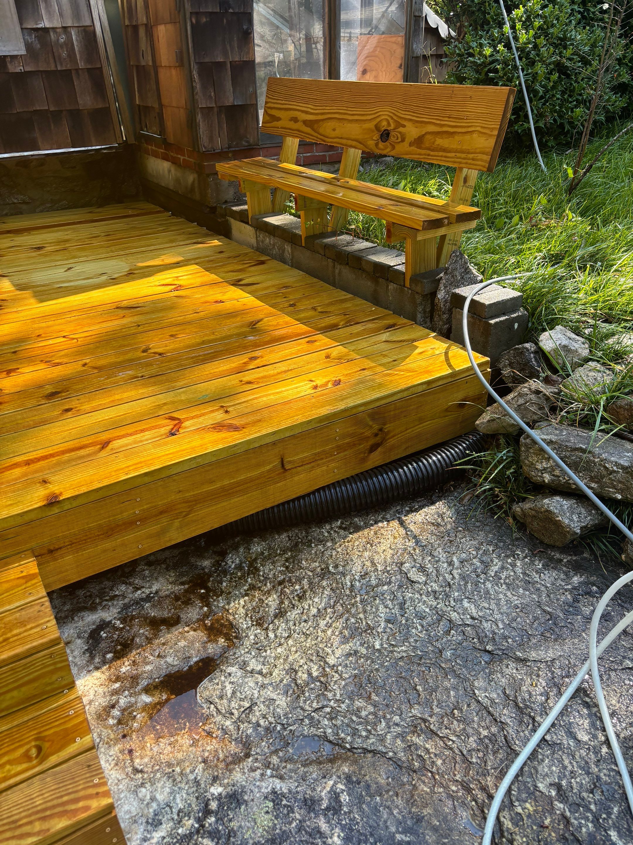 Wood Deck using Wood Sealant by DuraSeal