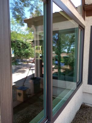 Inside/Out Window Cleaning