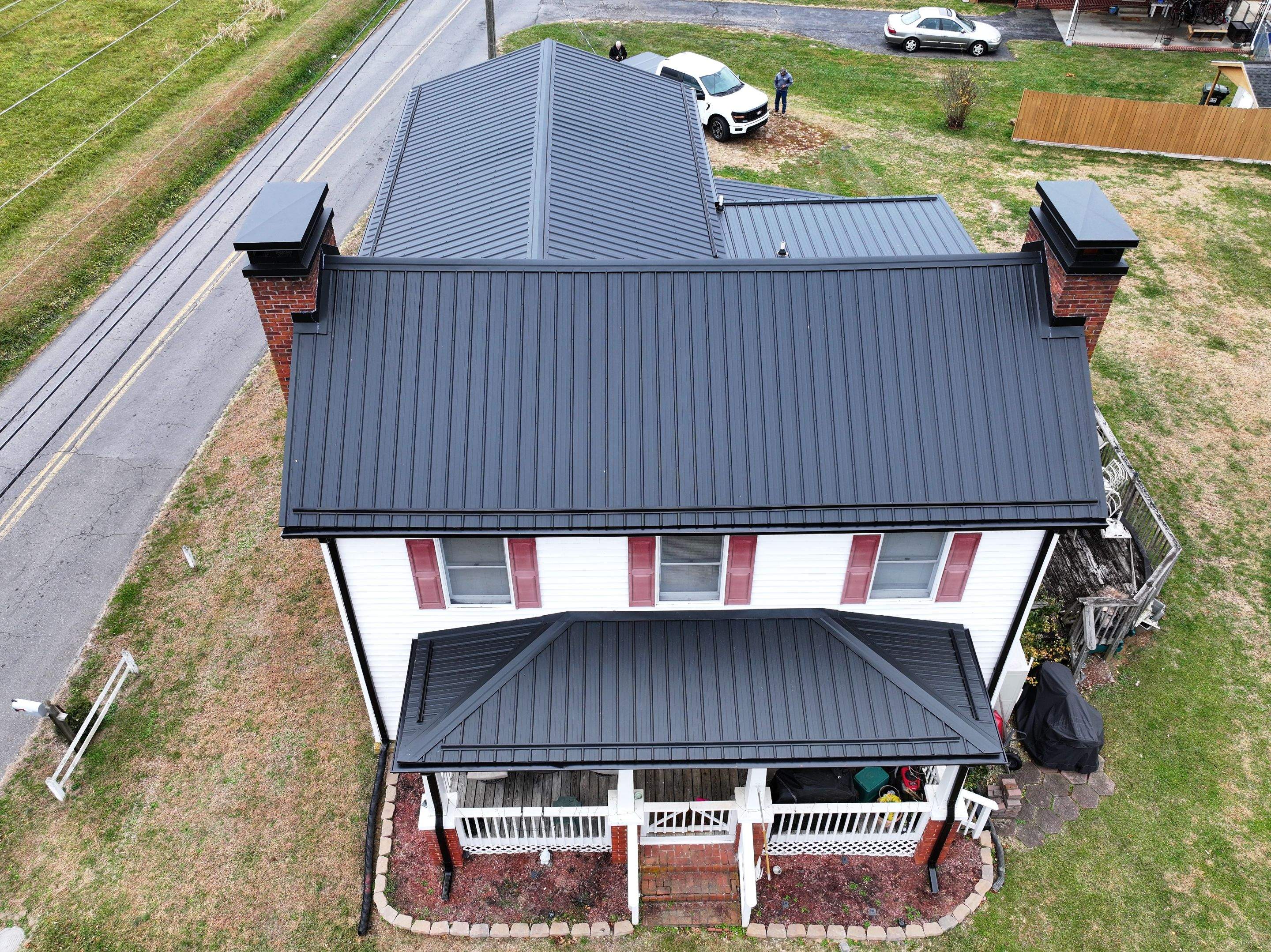 Phillips Residence by Omnia Roofing