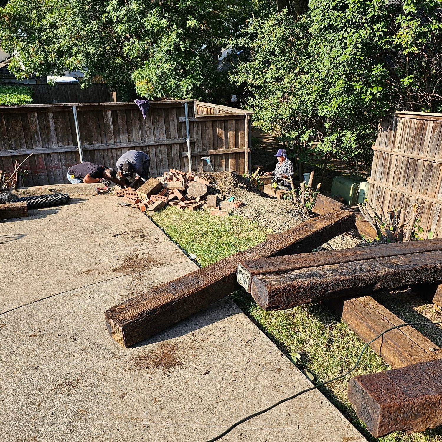 Retaining Wall by EL-GC LLC 