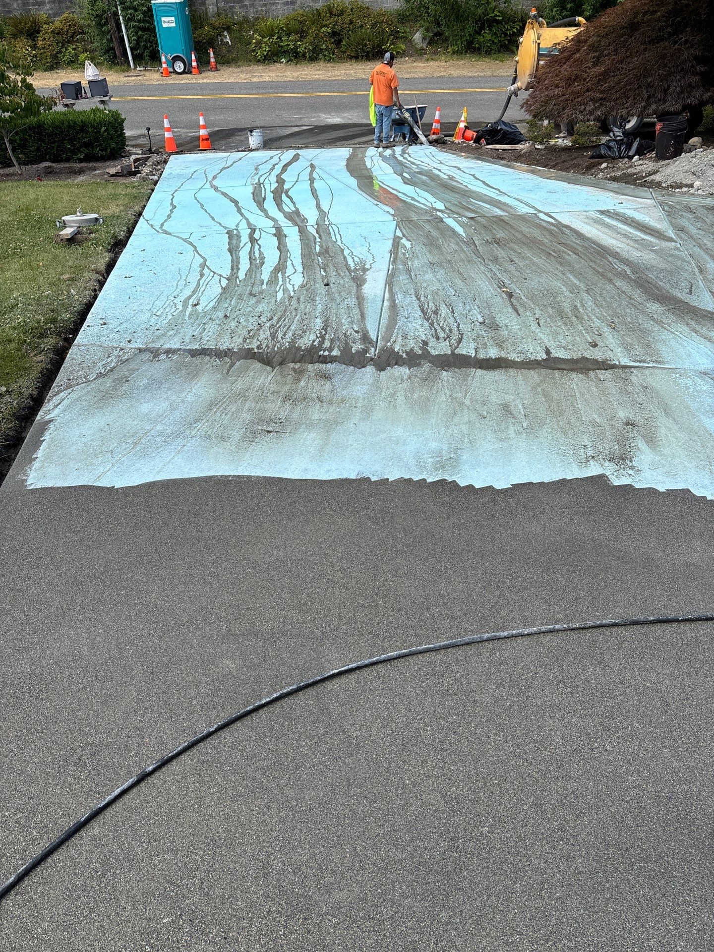 Concrete Driveway Repair | Edmonds  by Jireh Asphalt & Concrete Inc 