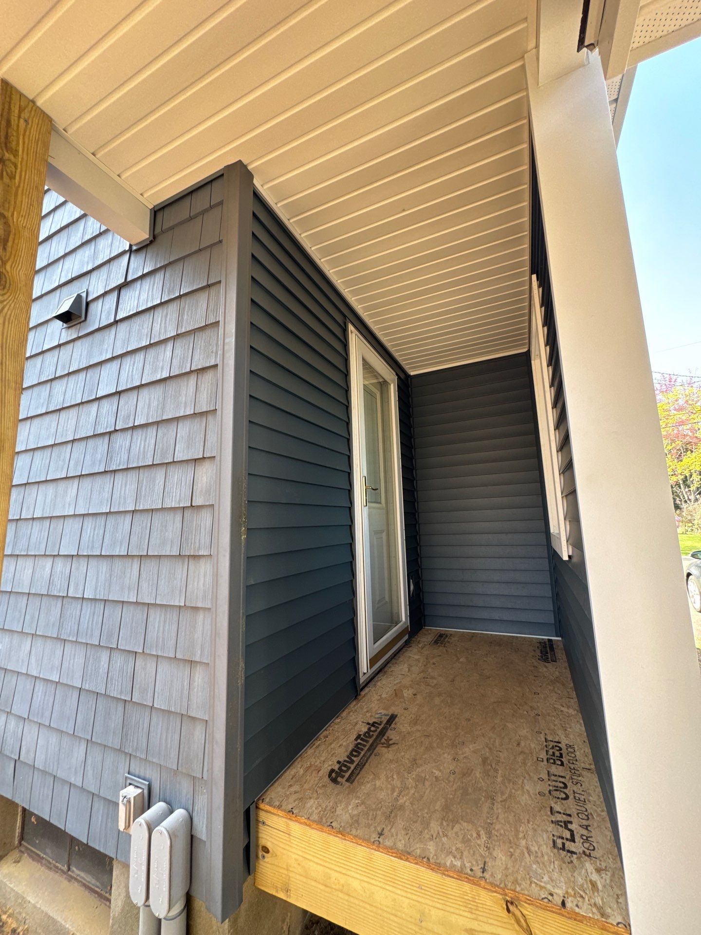Addition: Garage by Ace Carpentry LLC 
