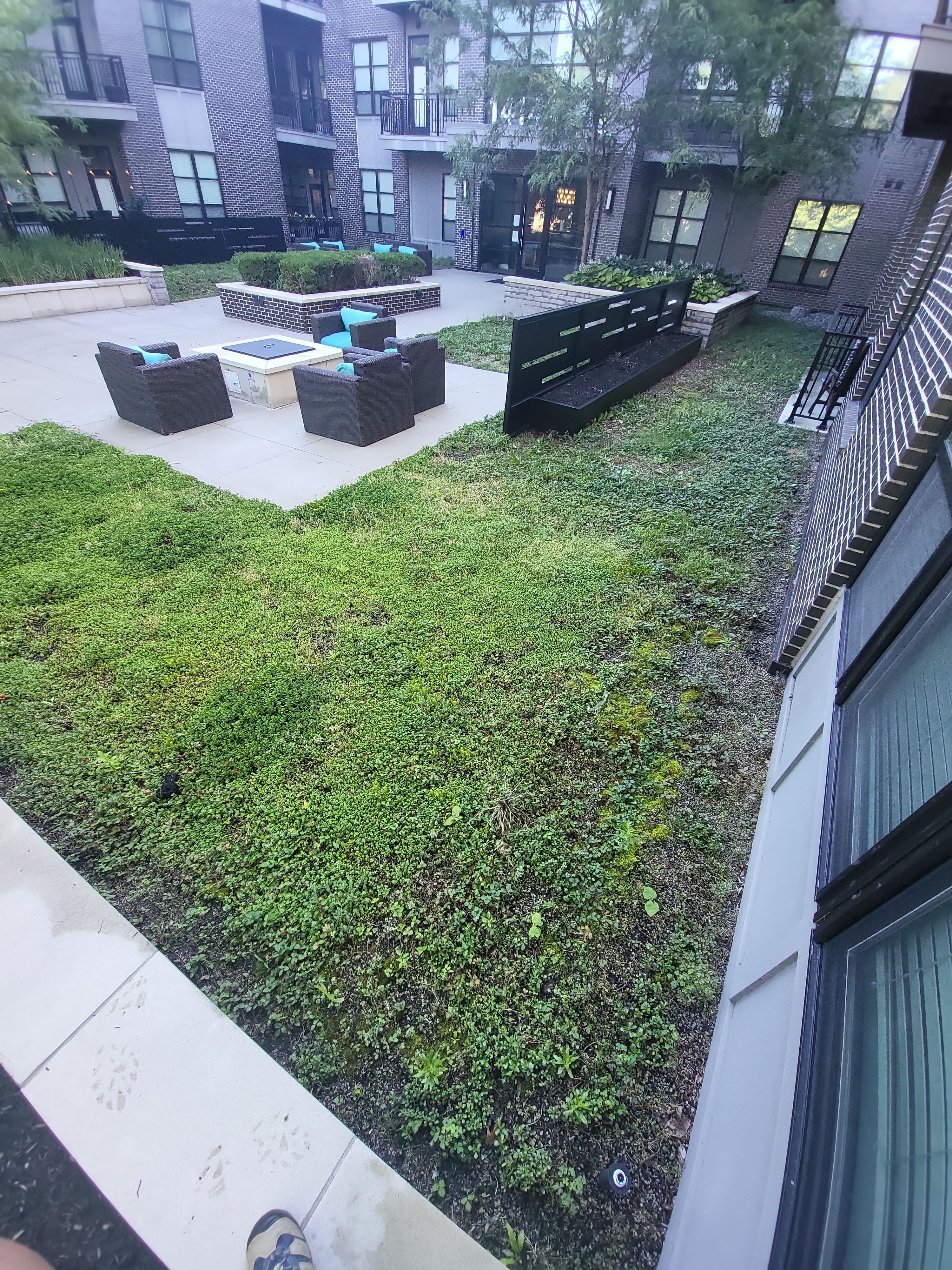Above Garage Courtyard Synthetic Lawn @ The Broadview by Southwest Greens Midwest