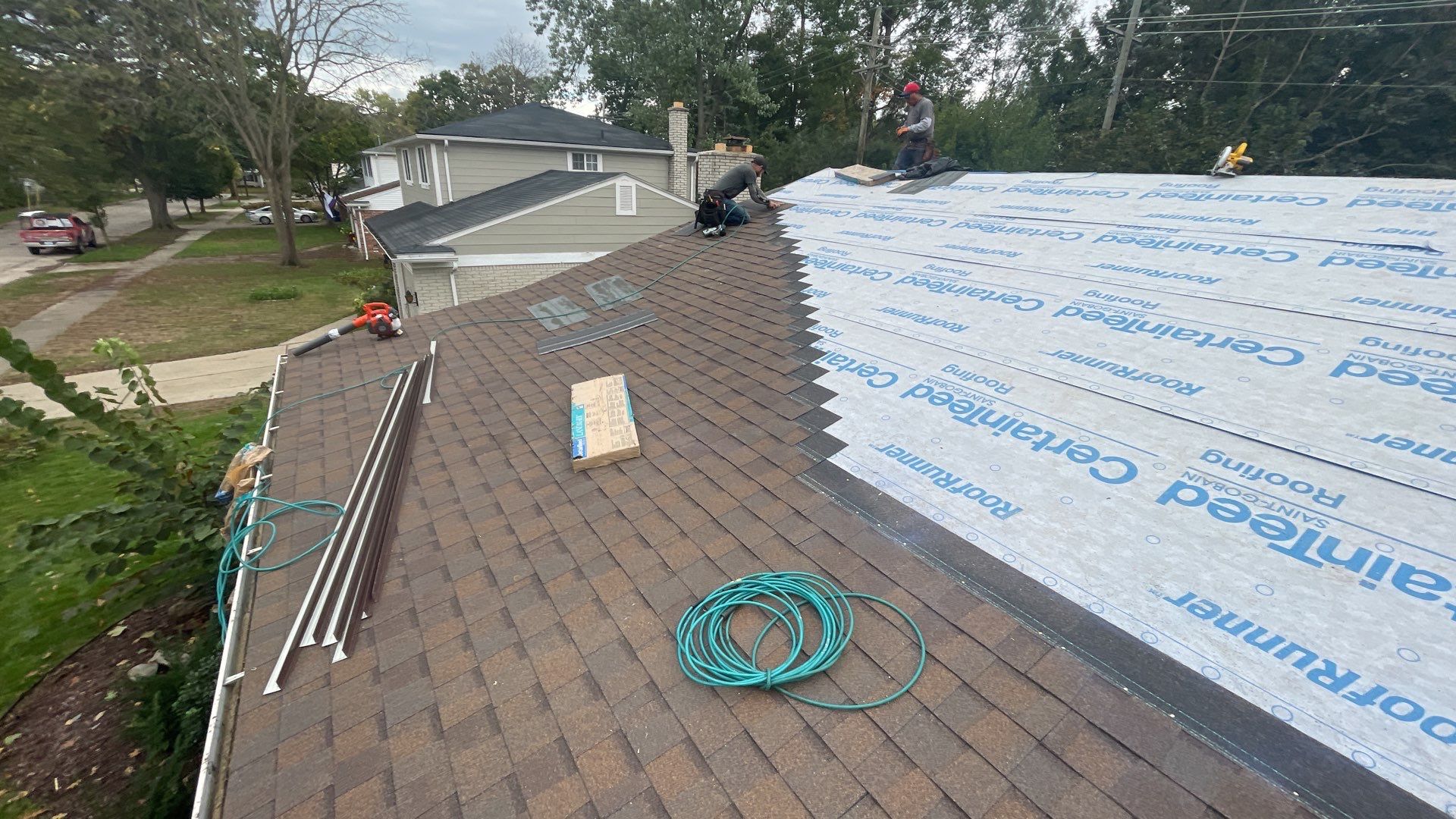 Roof Replacement using CertainTeed Landmark by 180 Contractors