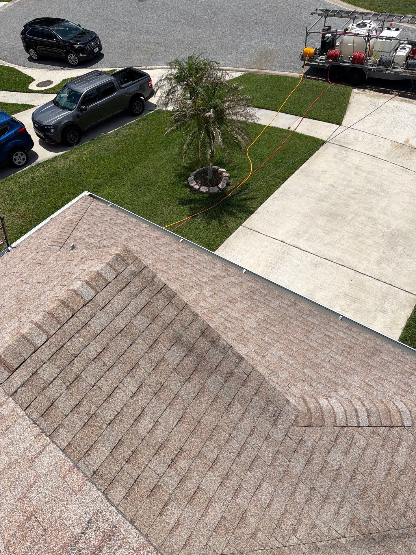 Shingle Roof Cleaning in Hunters Creek, Orlando by Mallard Systems