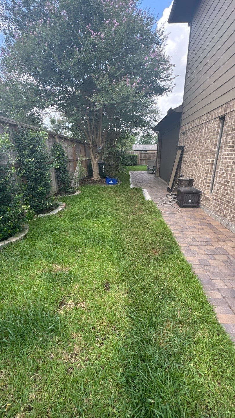 📸 Linda & Dave Showcase: Backyard & Side Yard Renovation by Texas Urban Elements