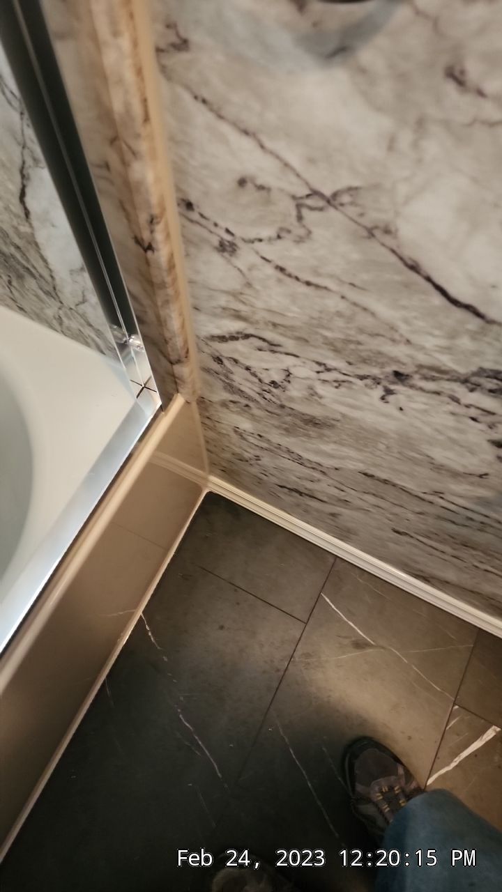 New Tub and Walls by BathPlanet SW Virginia