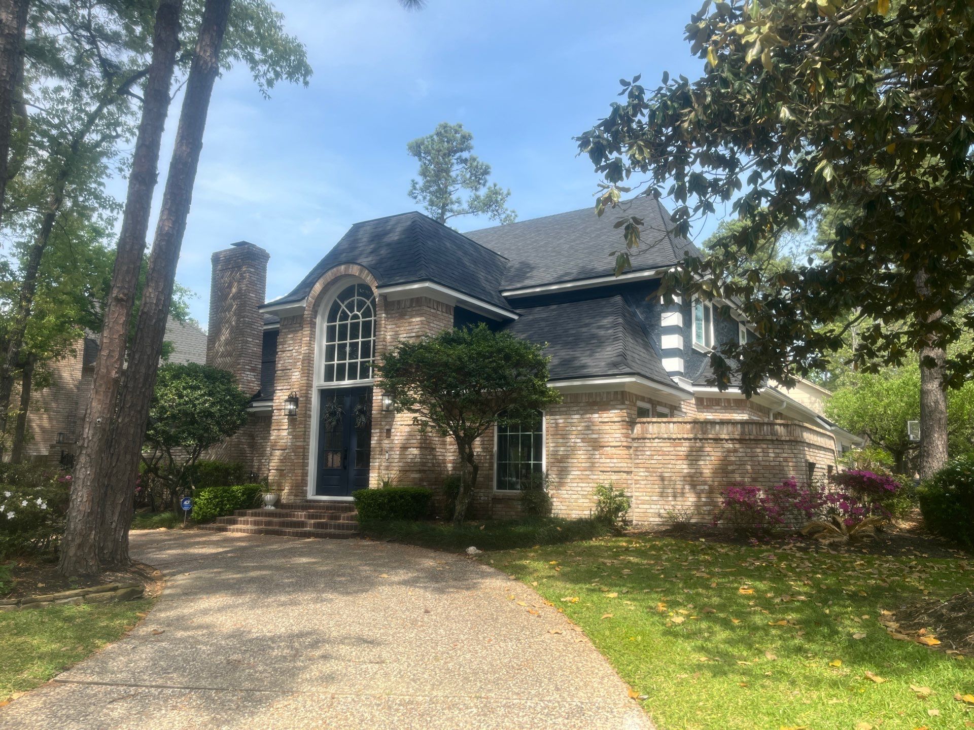 Residential Roofing Installation using Owen's Corning in Champions, Tx by Roof Concepts Construction