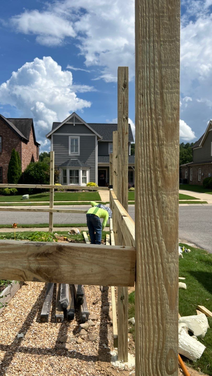 Chase Lake - Arched Shadowbox Fence by Pillar and Pine