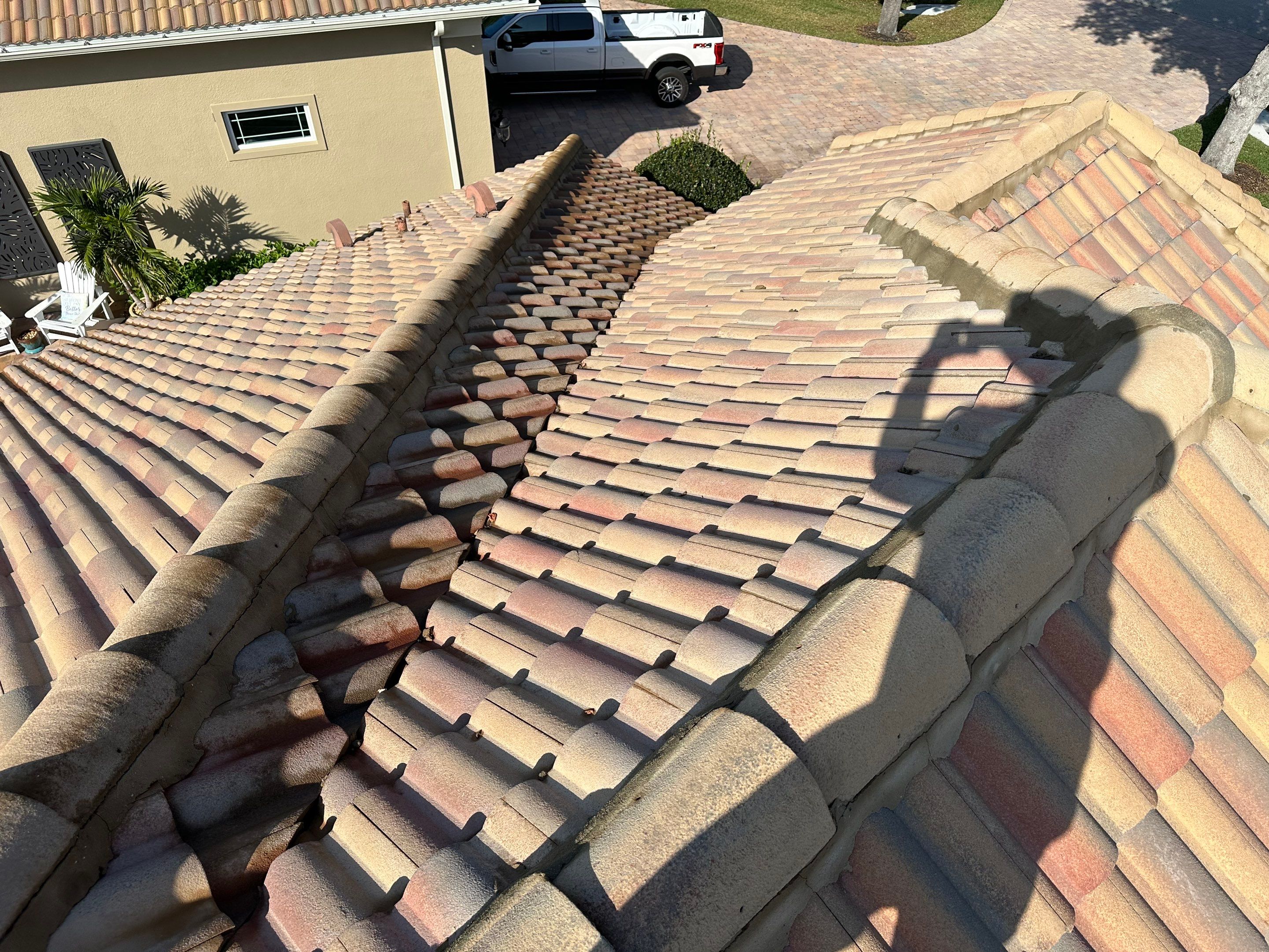 Concrete Tile Roof Cleaning in Winding River Community, Bradenton, FL | Sunshine AquaWash by Sunshine AquaWash